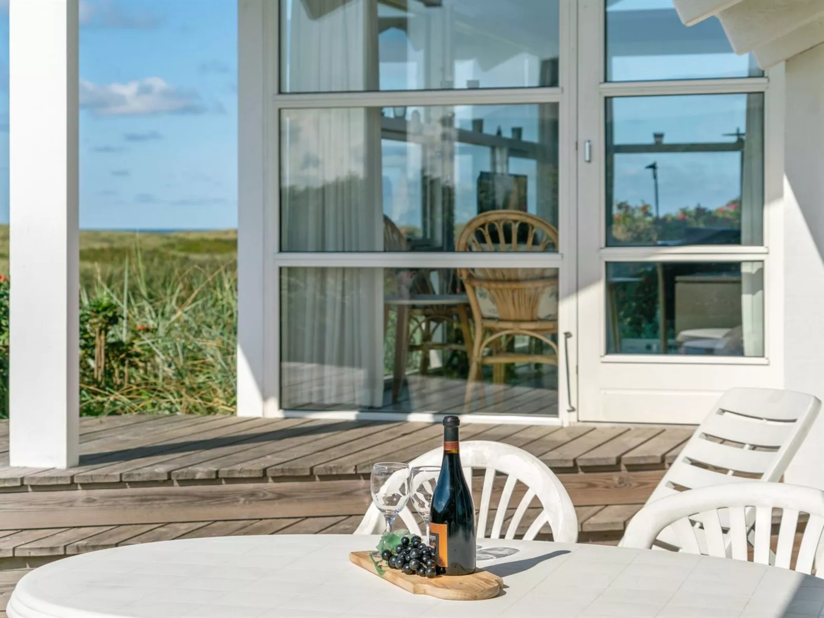 "Anne" - 100m from the sea-Outside