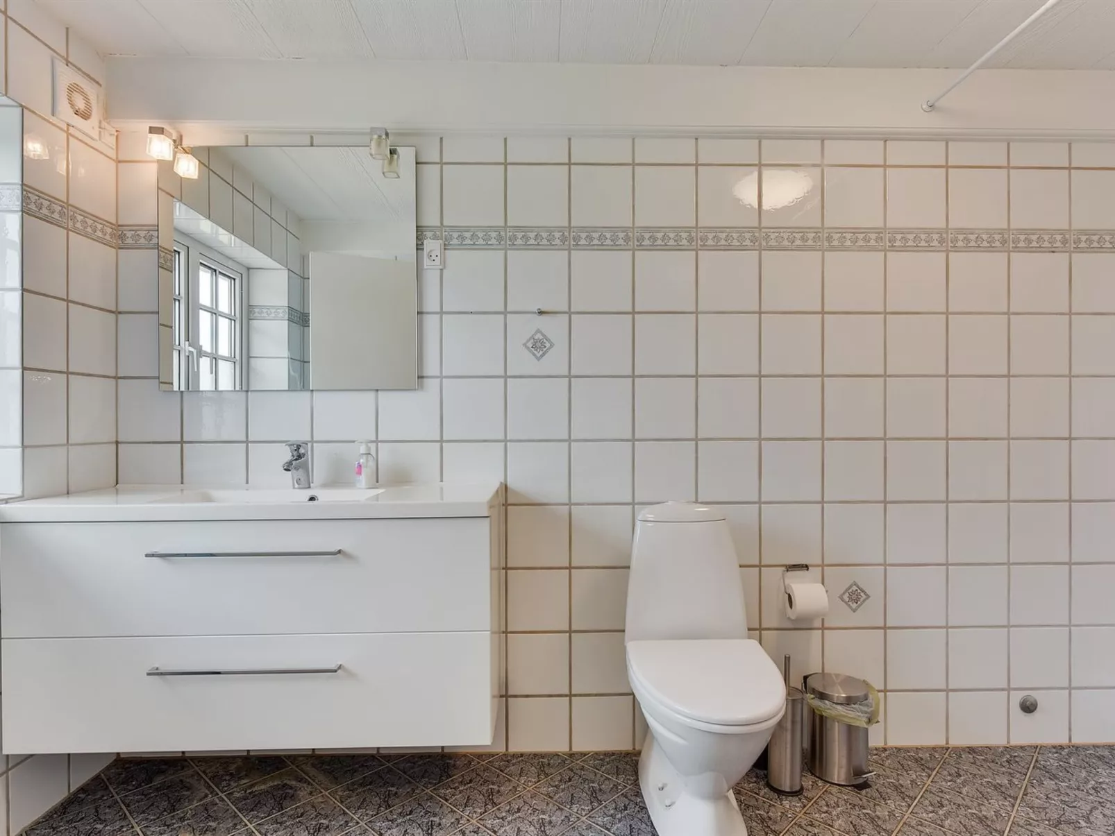 "Alitta" - 27km from the sea-Drinnen