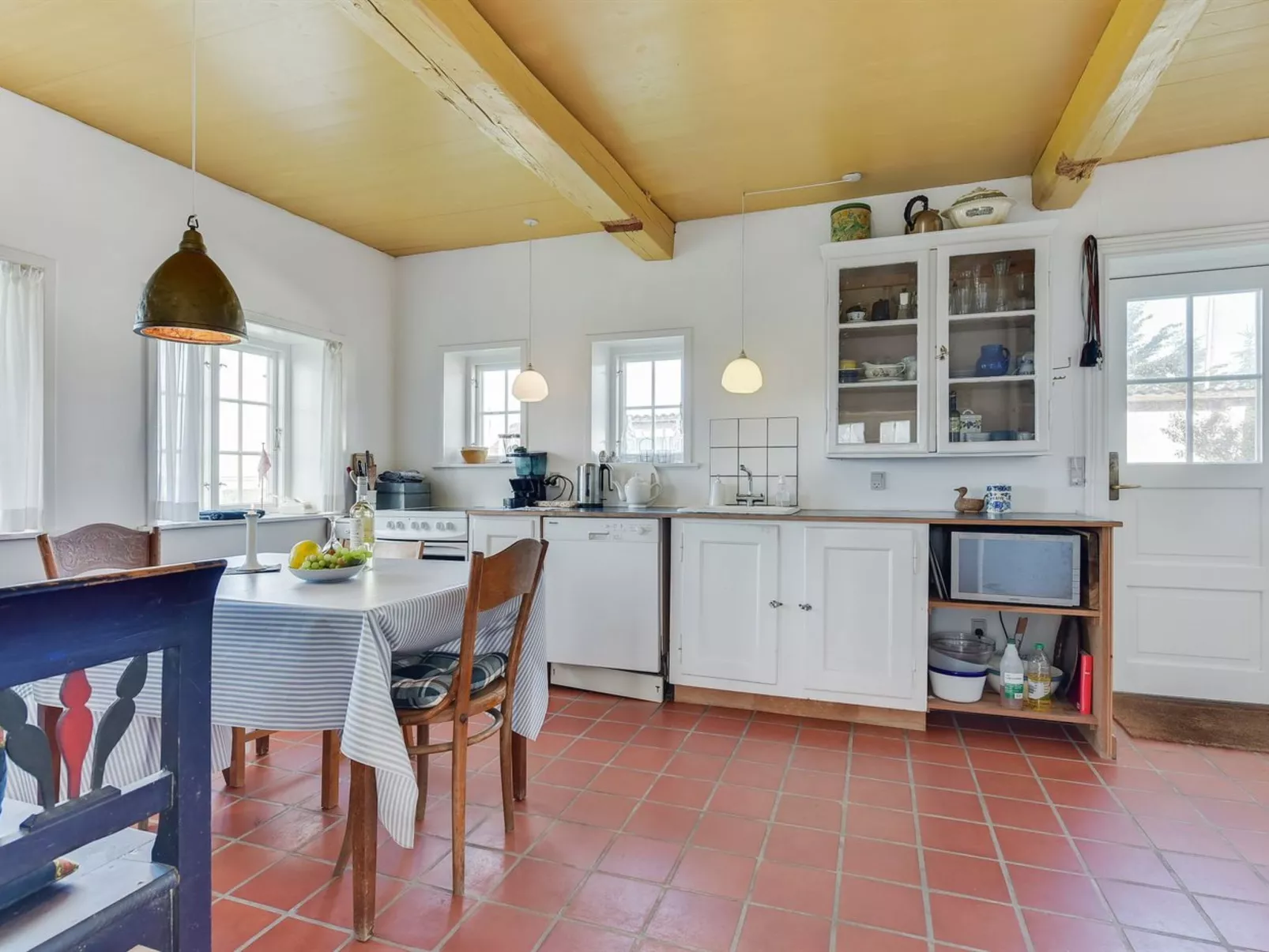 "Kielo" - 10km from the sea-Inside