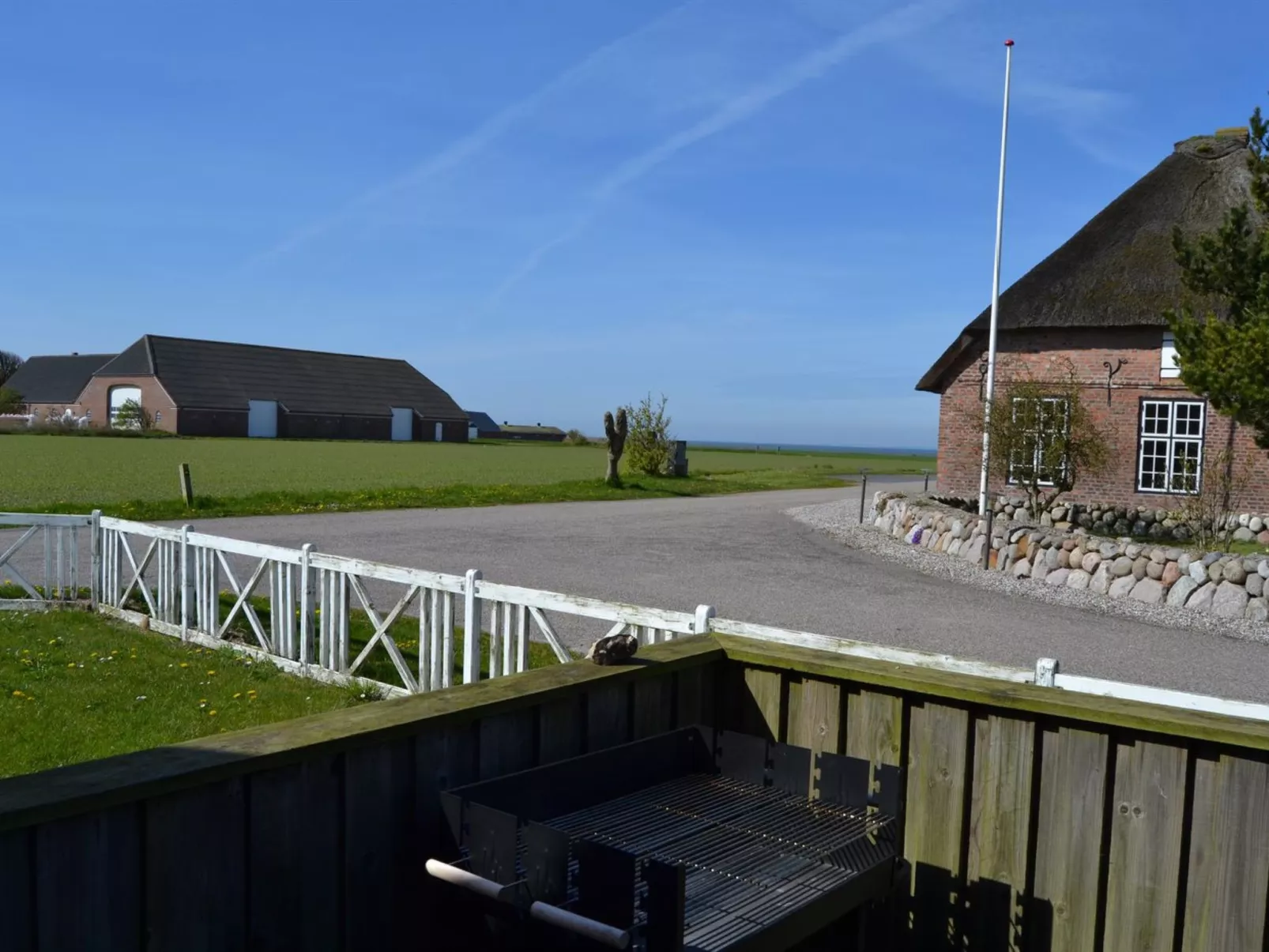 "Adine" - 13km from the sea-Outside