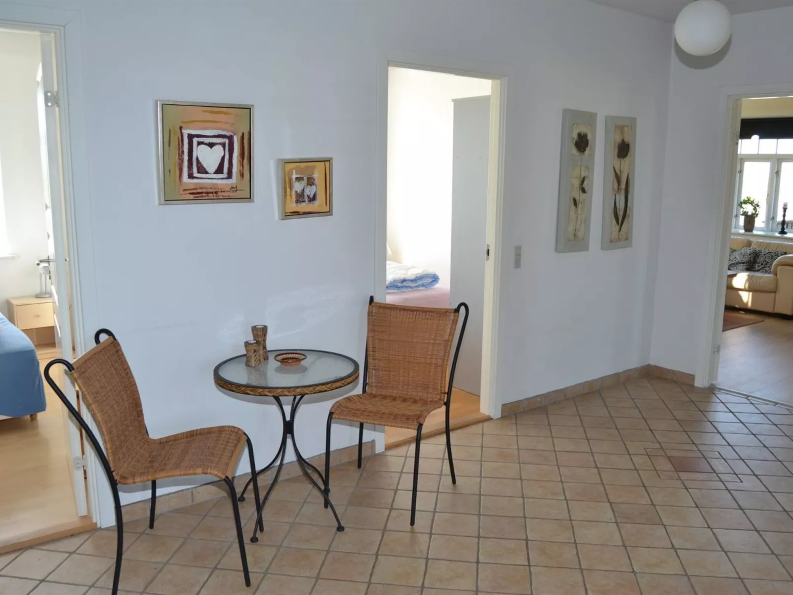 "Adine" - 13km from the sea-Inside