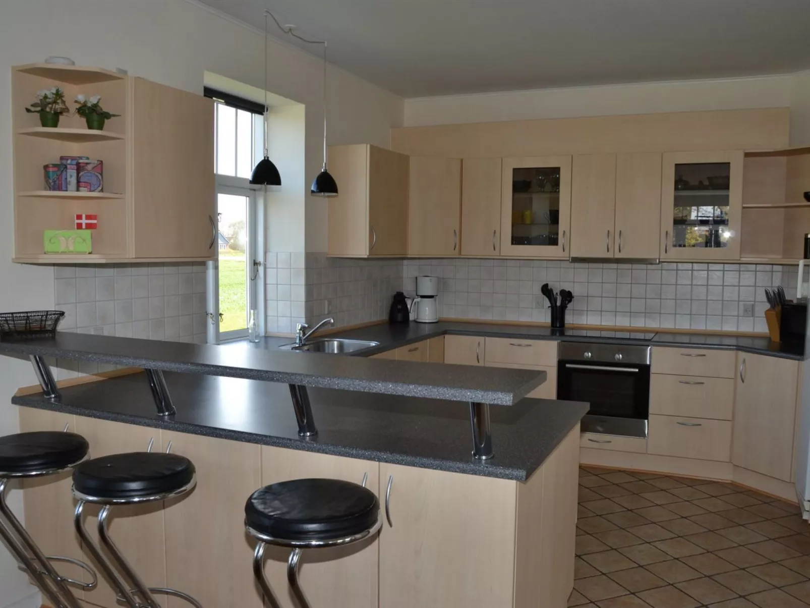 "Adine" - 13km from the sea-Inside