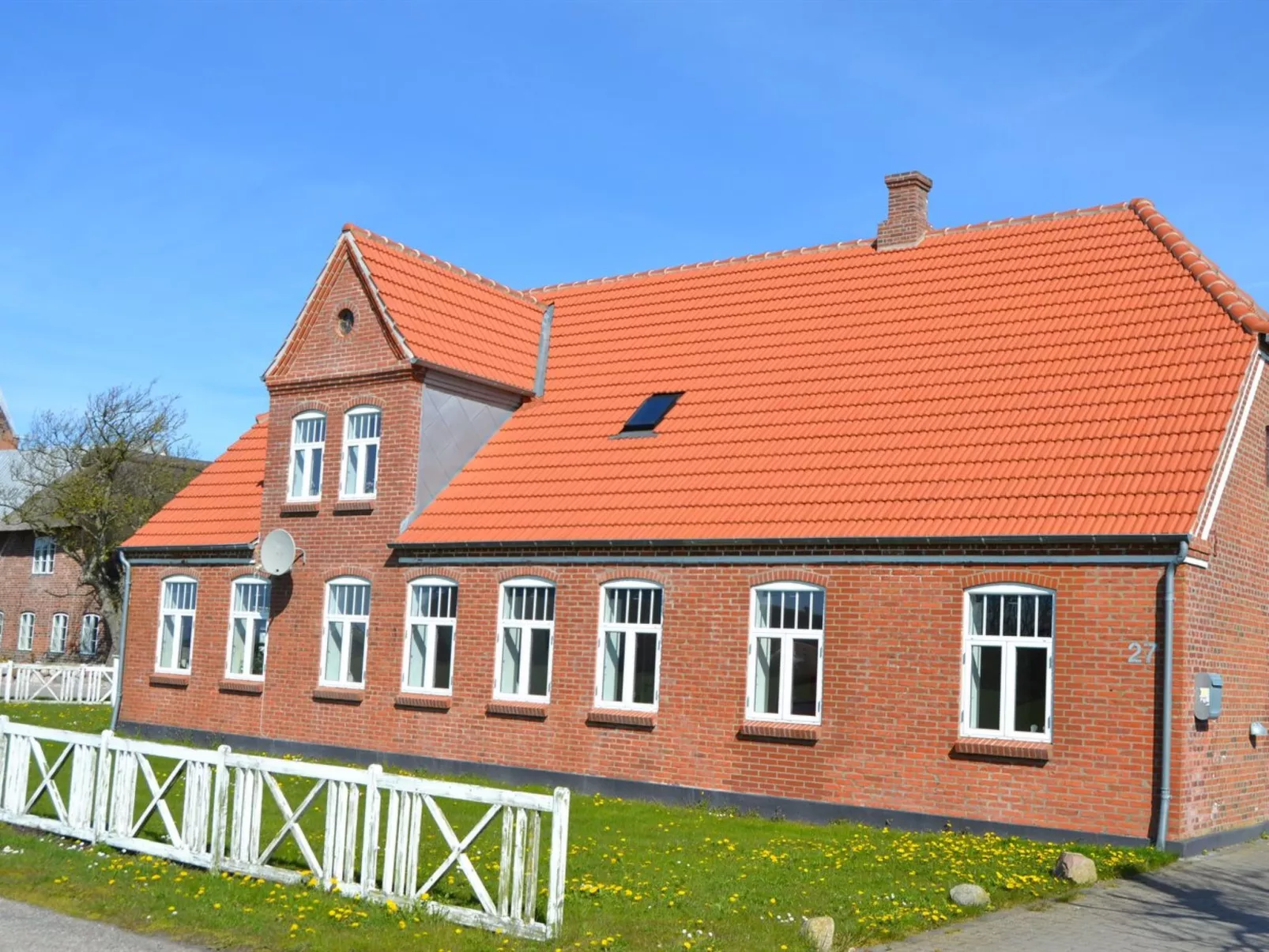 "Adine" - 13km from the sea-Outside