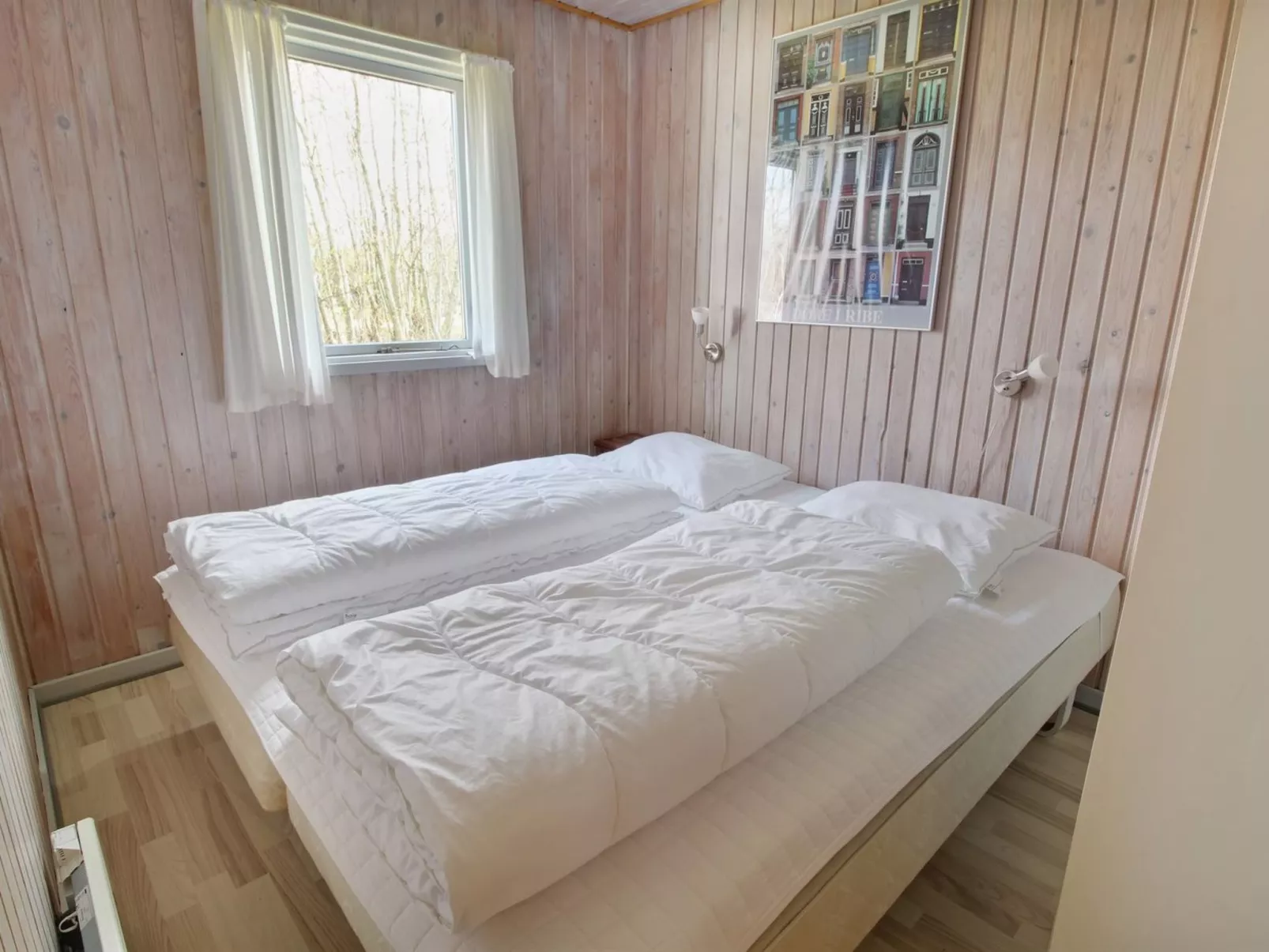 "Svanhild" - 1.2km from the sea-Drinnen