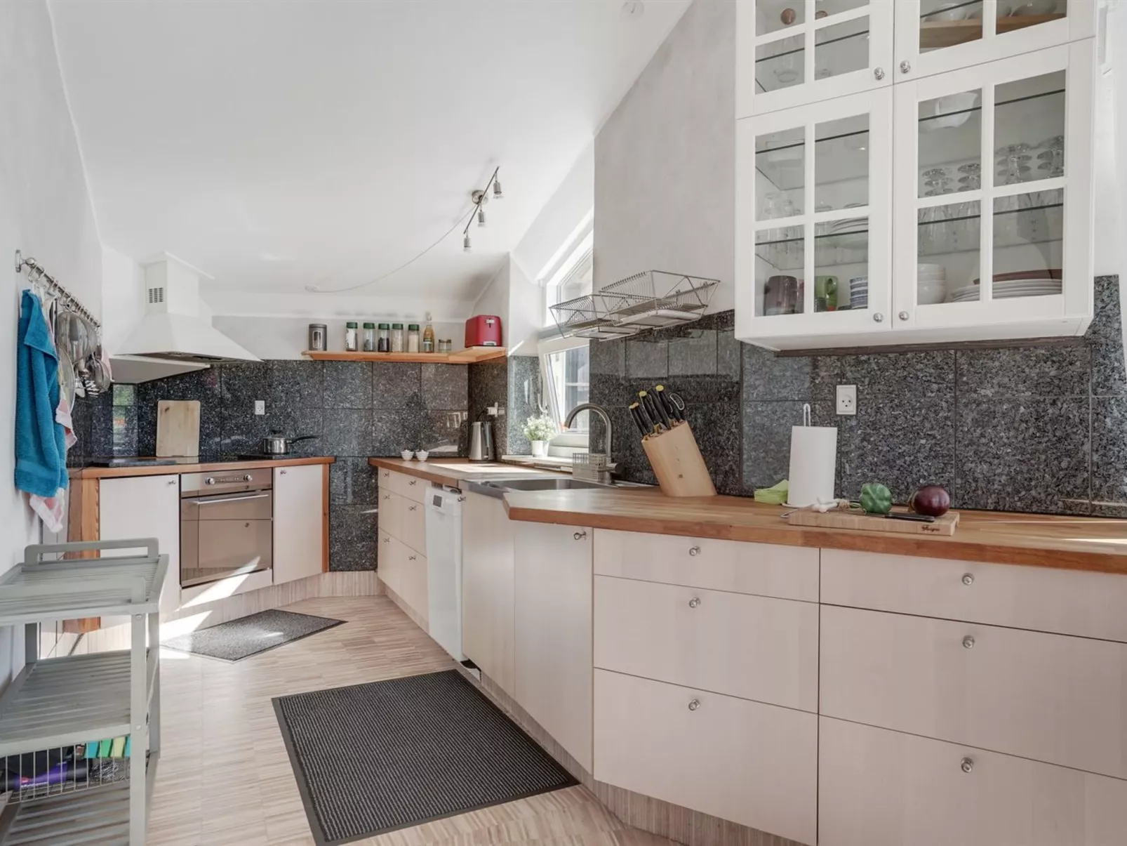 "Ullvi" - 3.8km from the sea-Inside