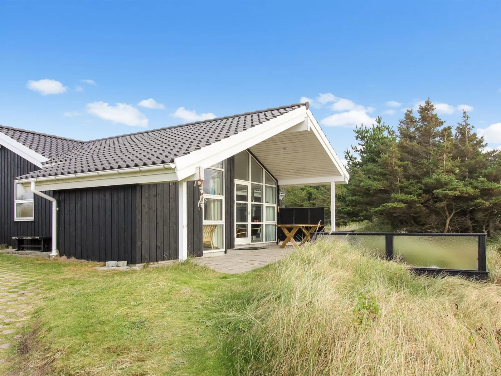 "Griselda" - 700m from the sea-Outside