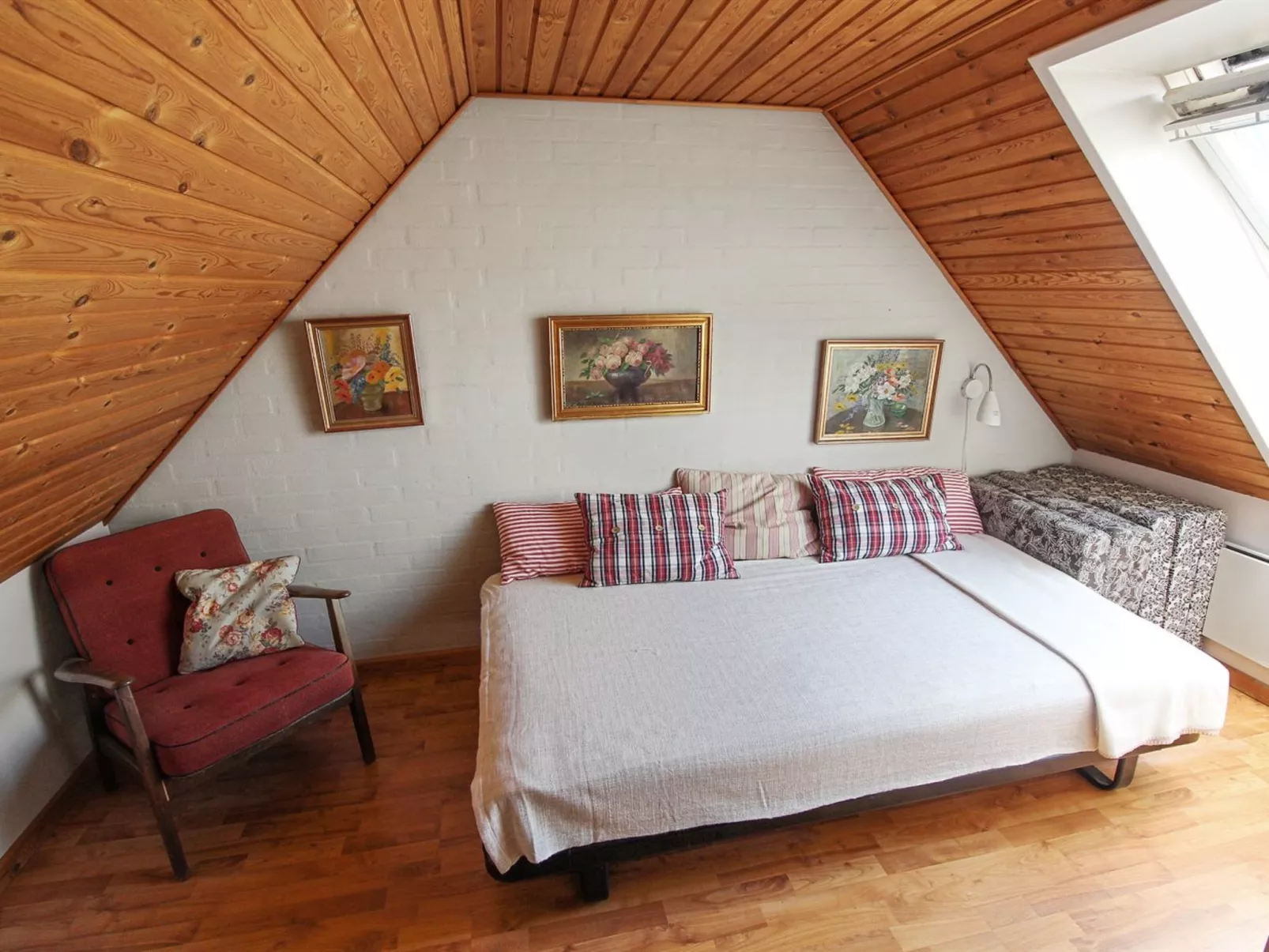 "Amra" - 200m from the sea-Inside