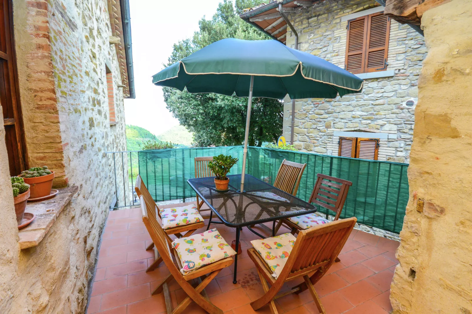 Loggia-Terrace balcony