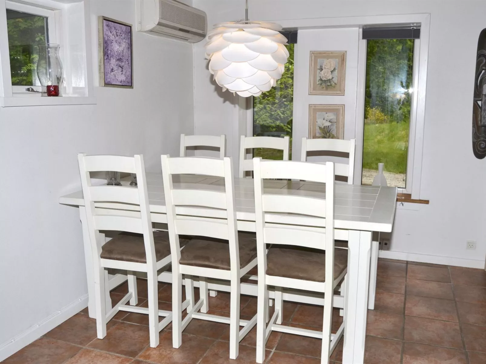 "Josina" - 32km from the sea-Inside