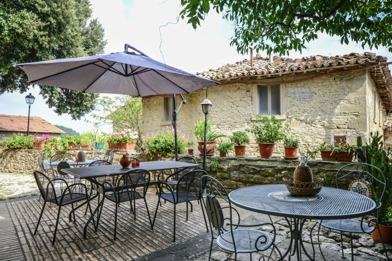Loggia-Facilities