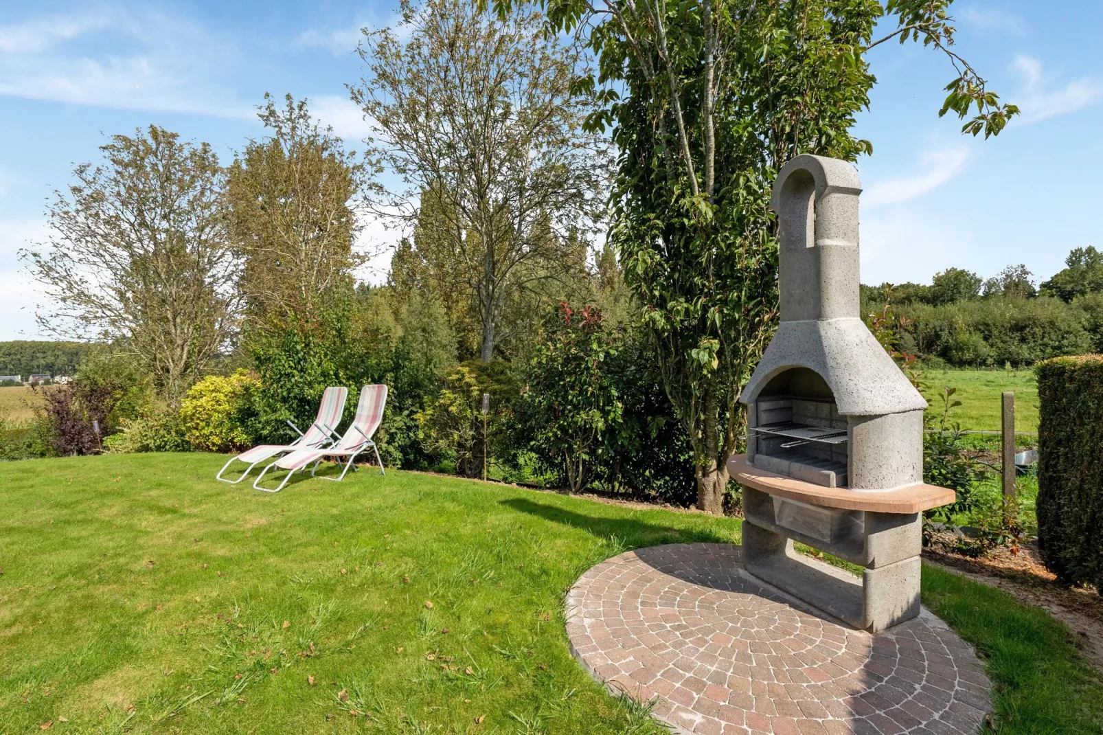 Nieuwpoortmolen-Gardens summer