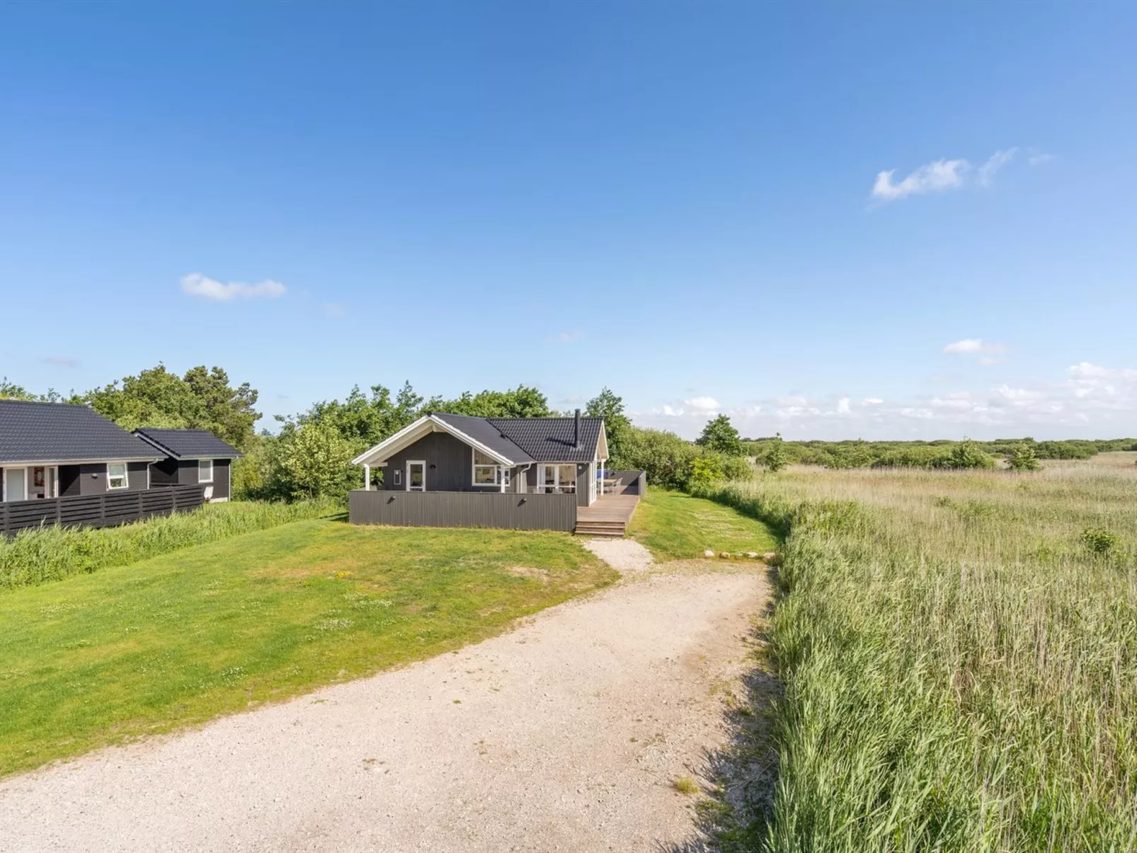 "Jonna" - 700m from the sea-Outside