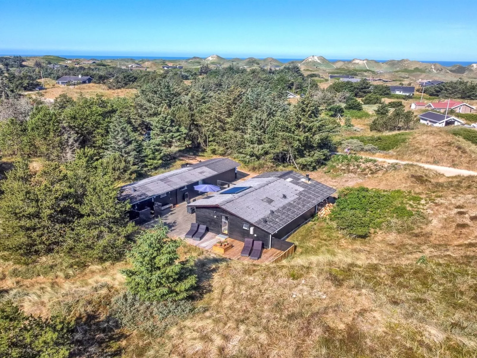 "Druscilla" - 650m from the sea-Outside