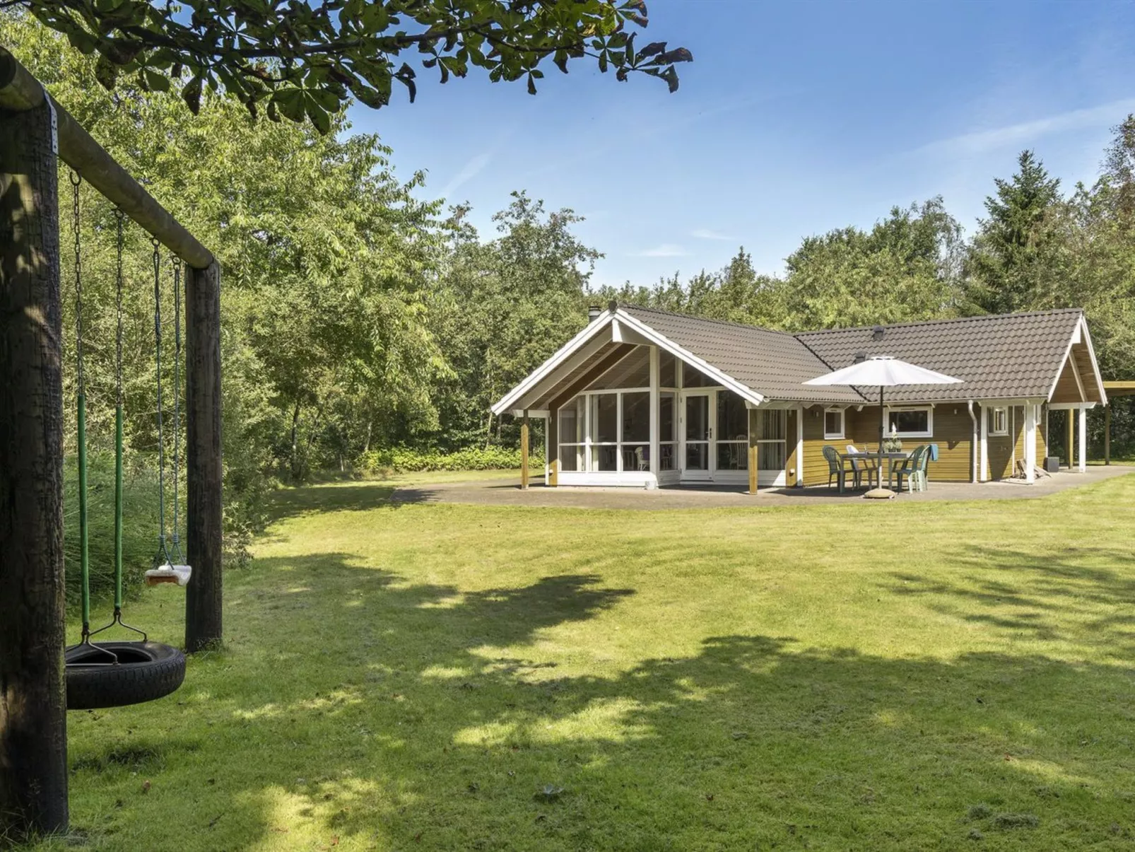 "Kaare" - 34.2km from the sea-Draußen