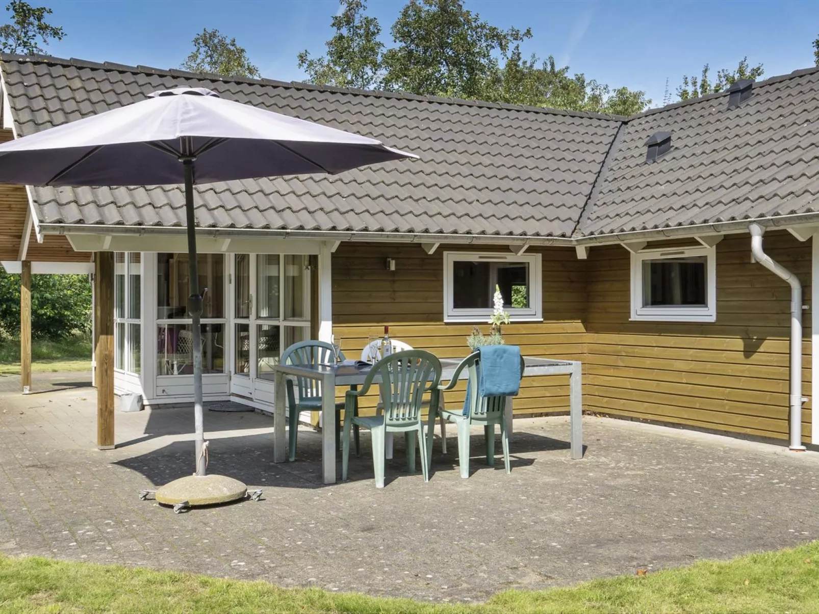 "Kaare" - 34.2km from the sea-Draußen