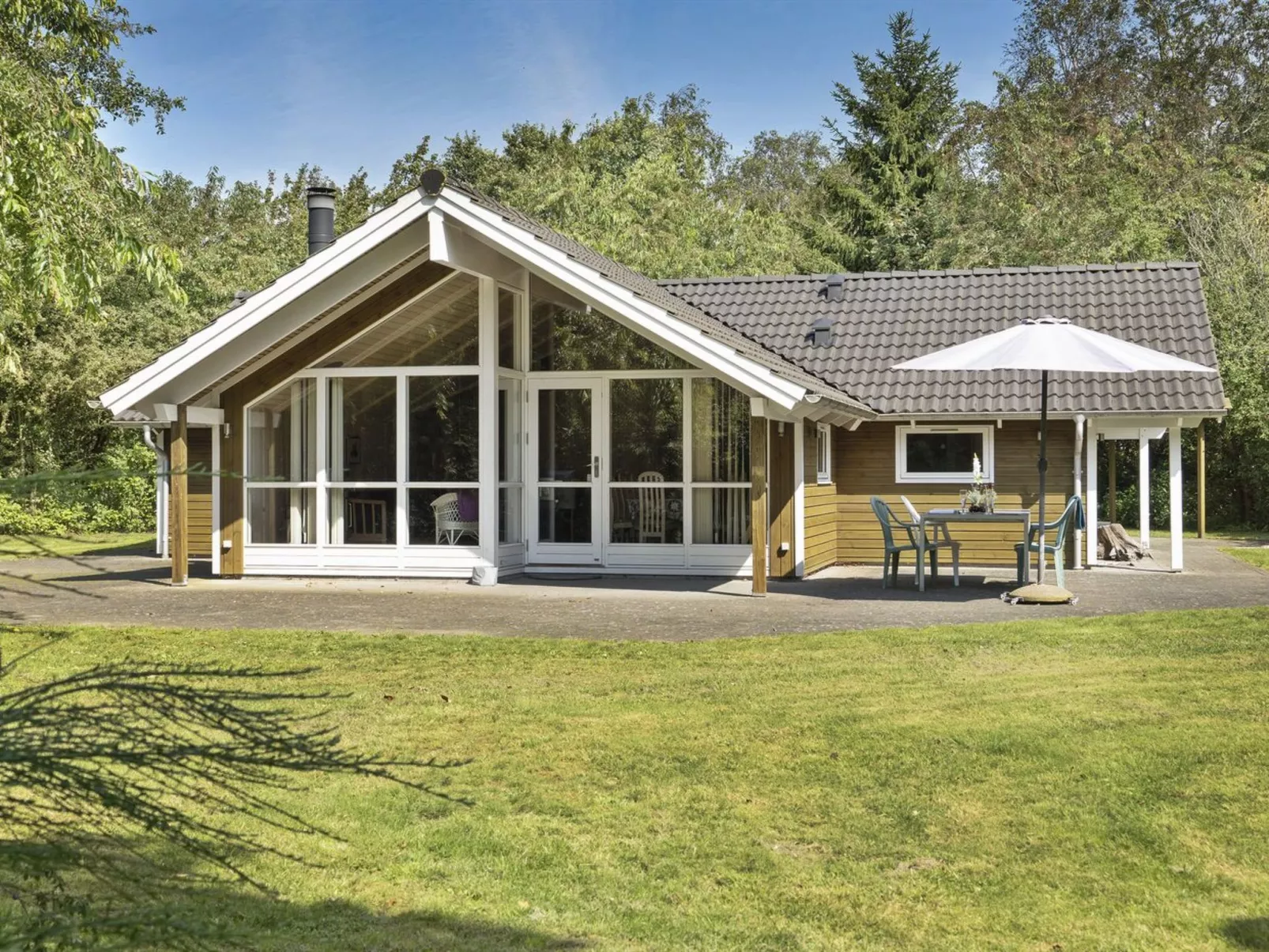 "Kaare" - 34.2km from the sea-Draußen