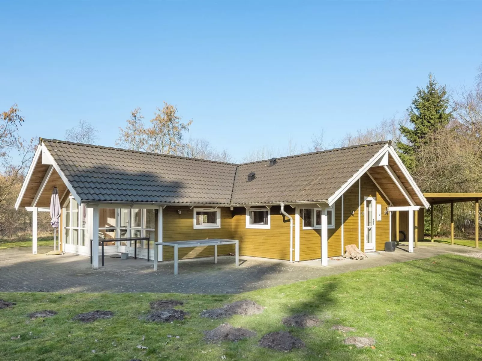 "Kaare" - 34.2km from the sea-Draußen