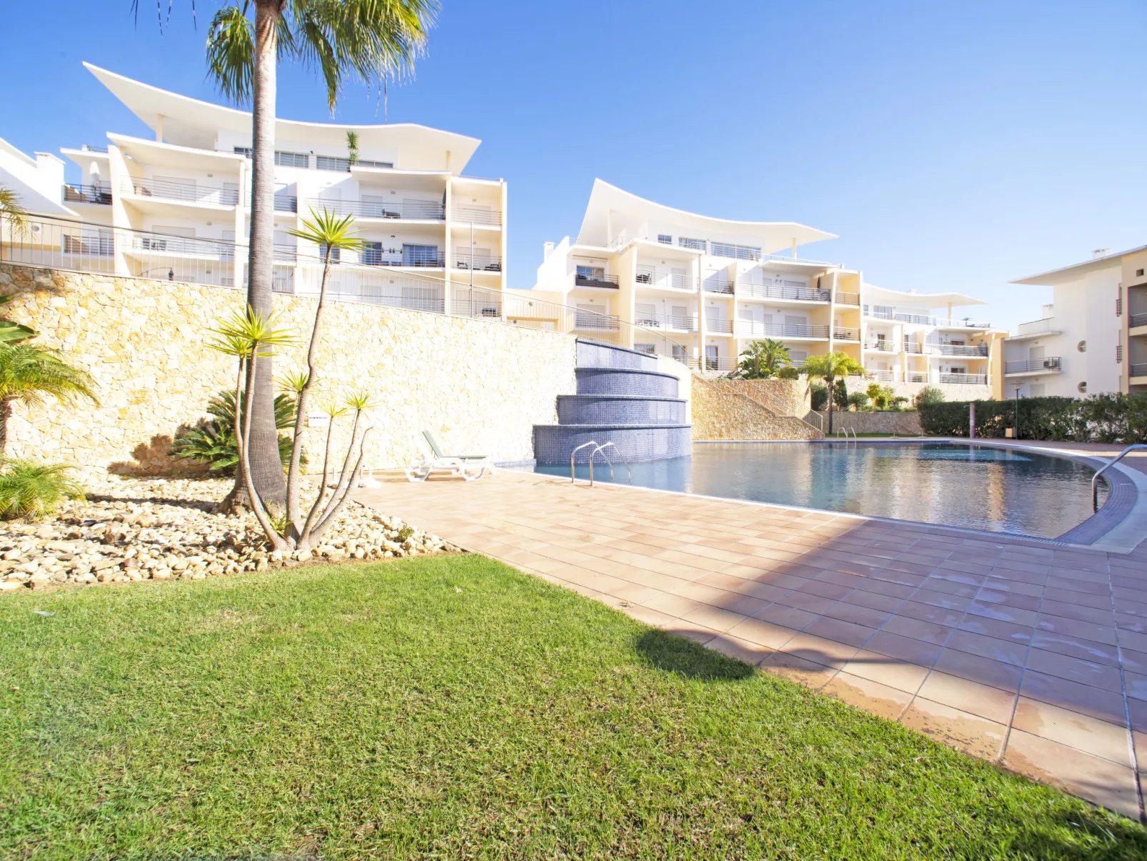 Vista Mar-Outside
