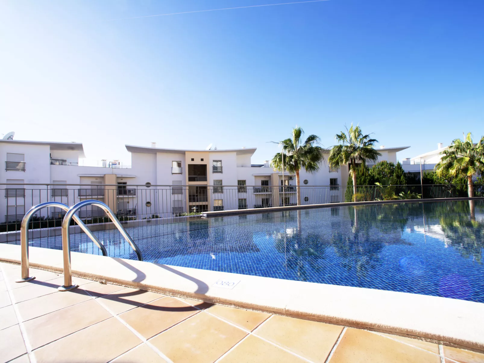 Vista Mar-Outside