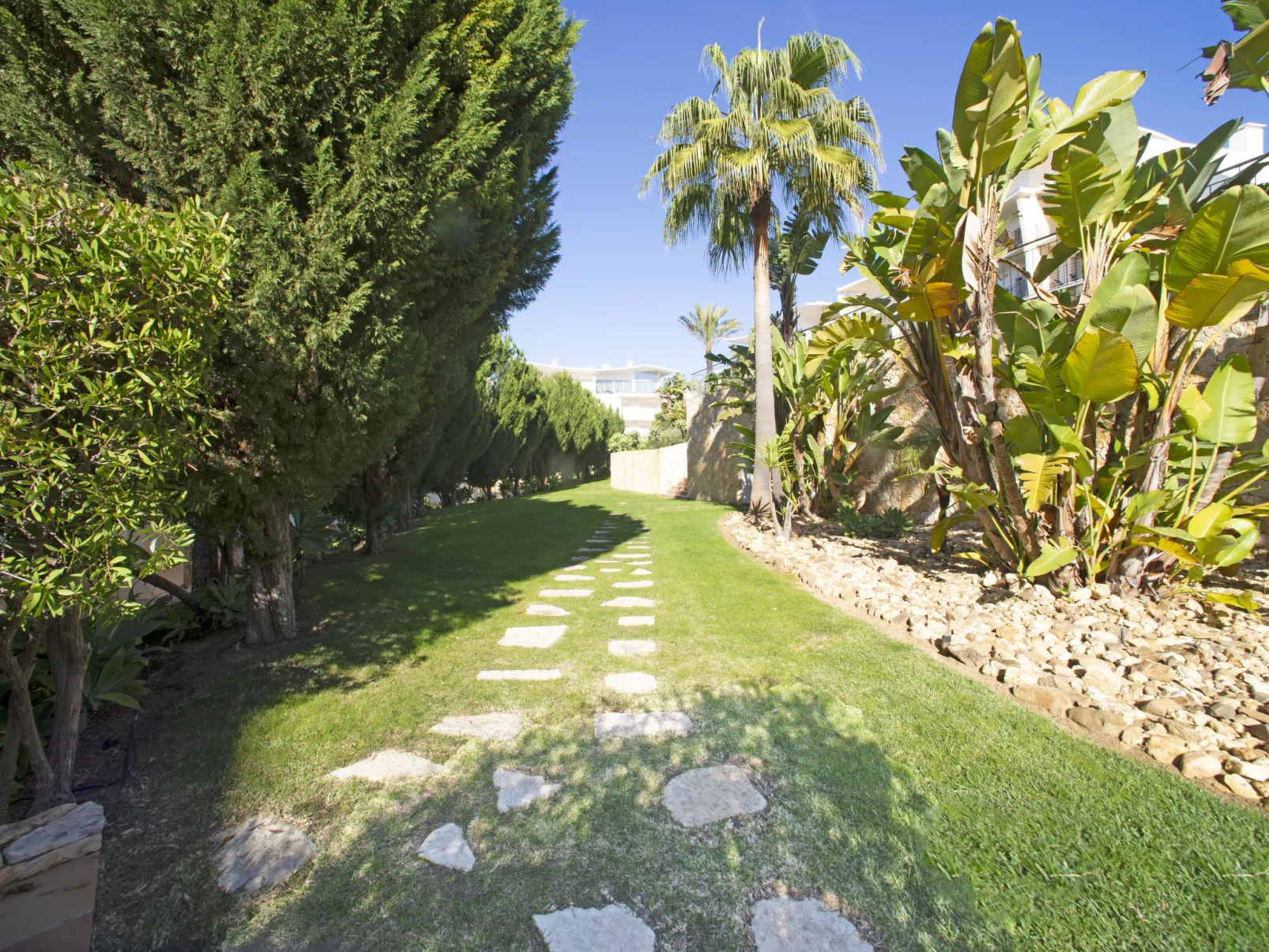 Vista Mar-Outside