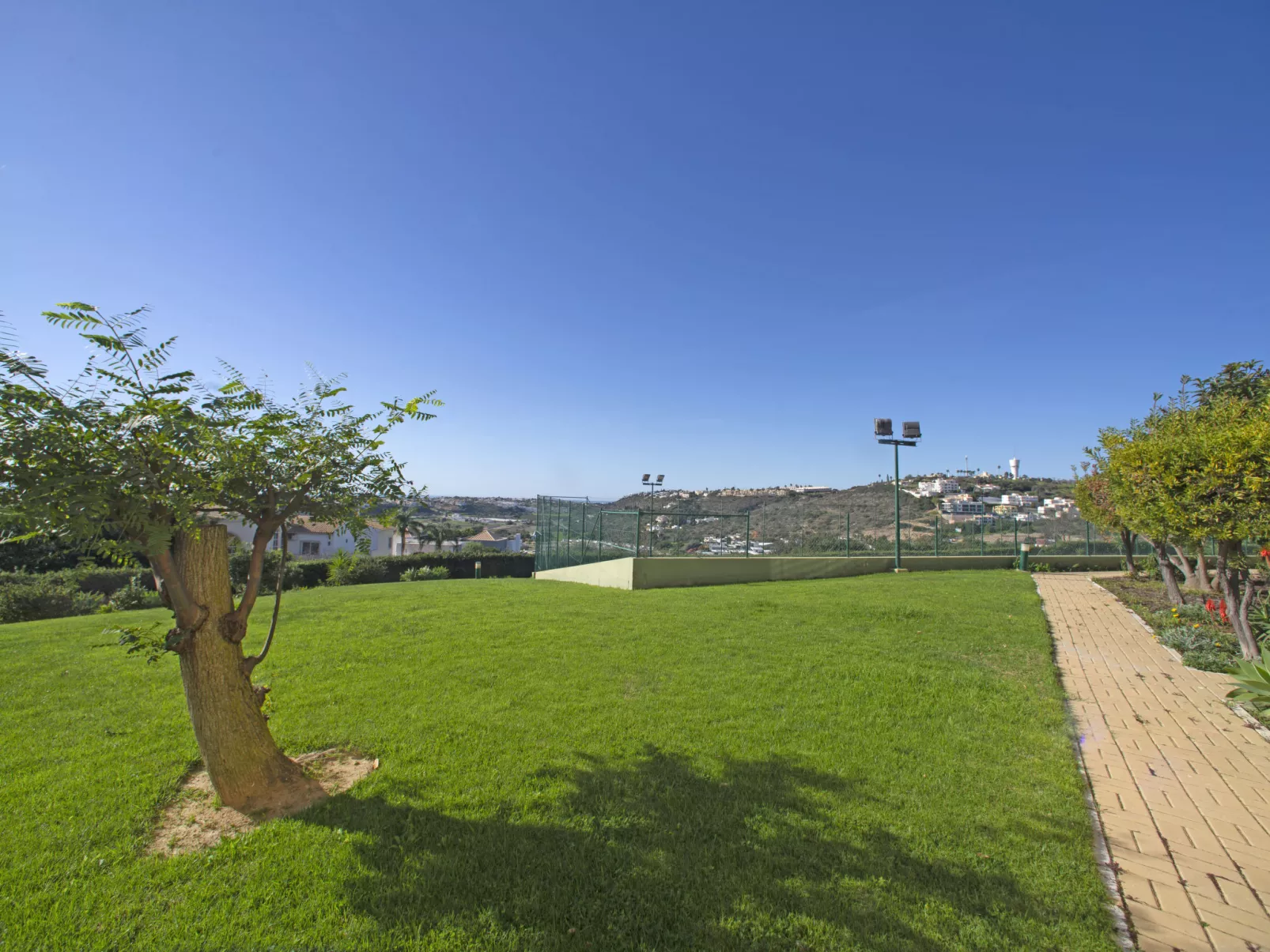 Vista Mar-Outside