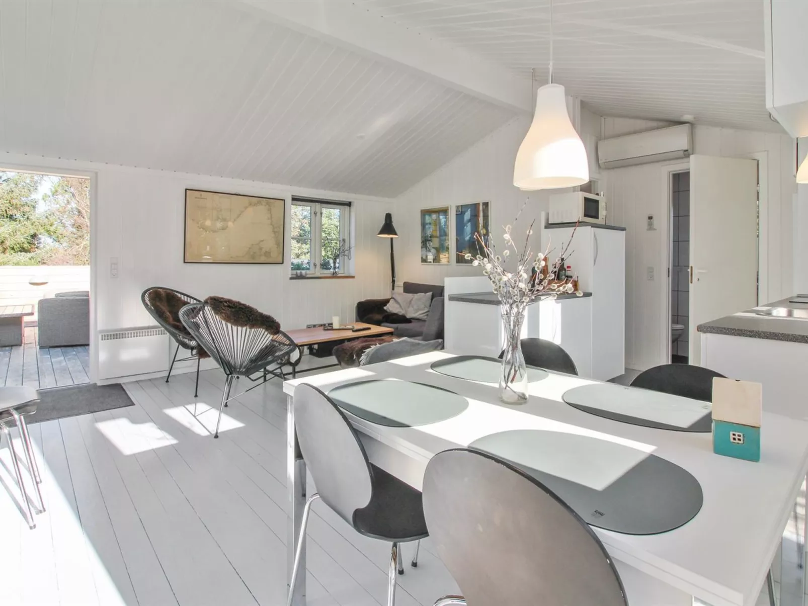 "Thorkil" - 800m from the sea-Inside
