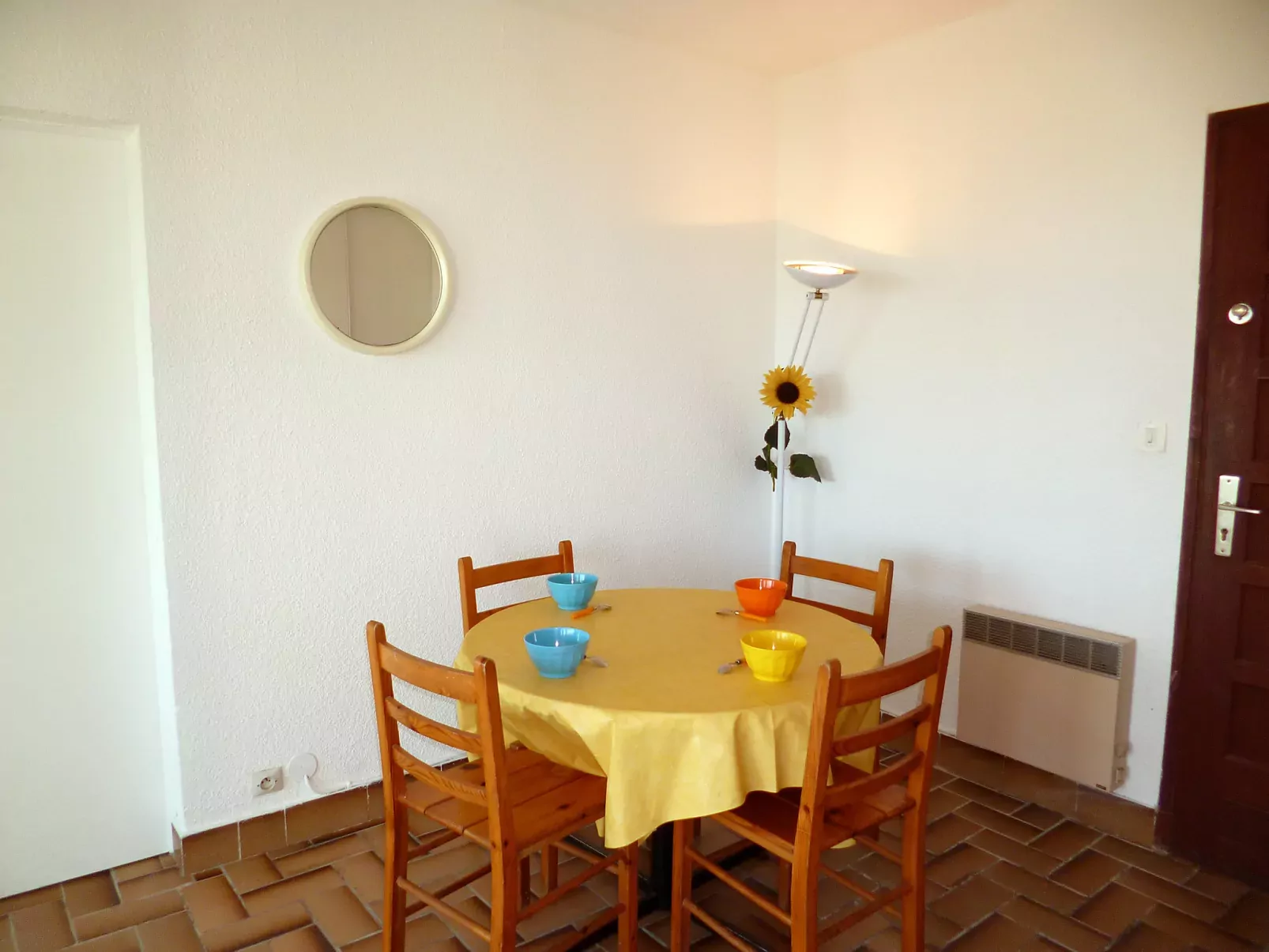 Les Cyclades-Inside