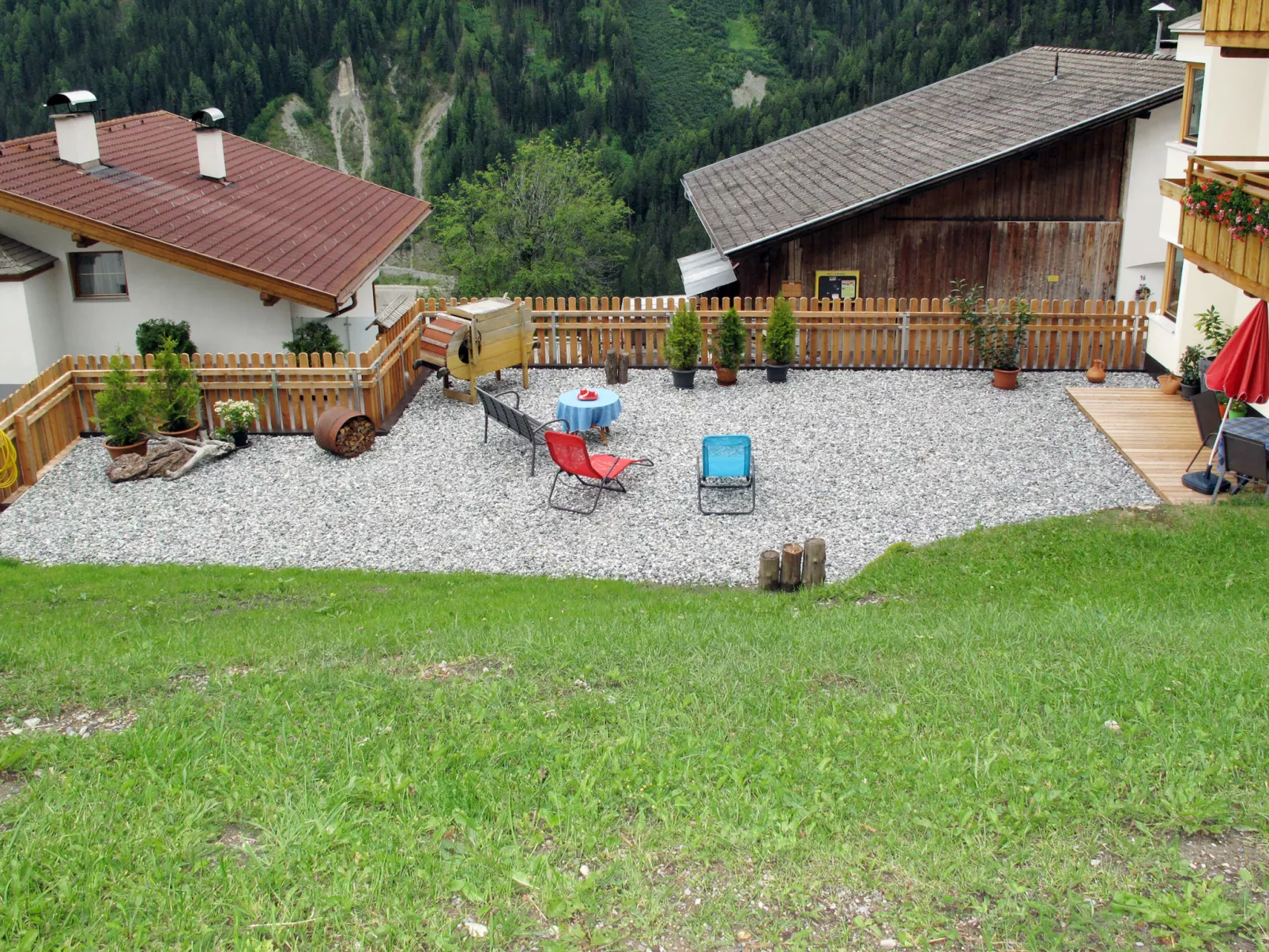 Bergfeld-Outside