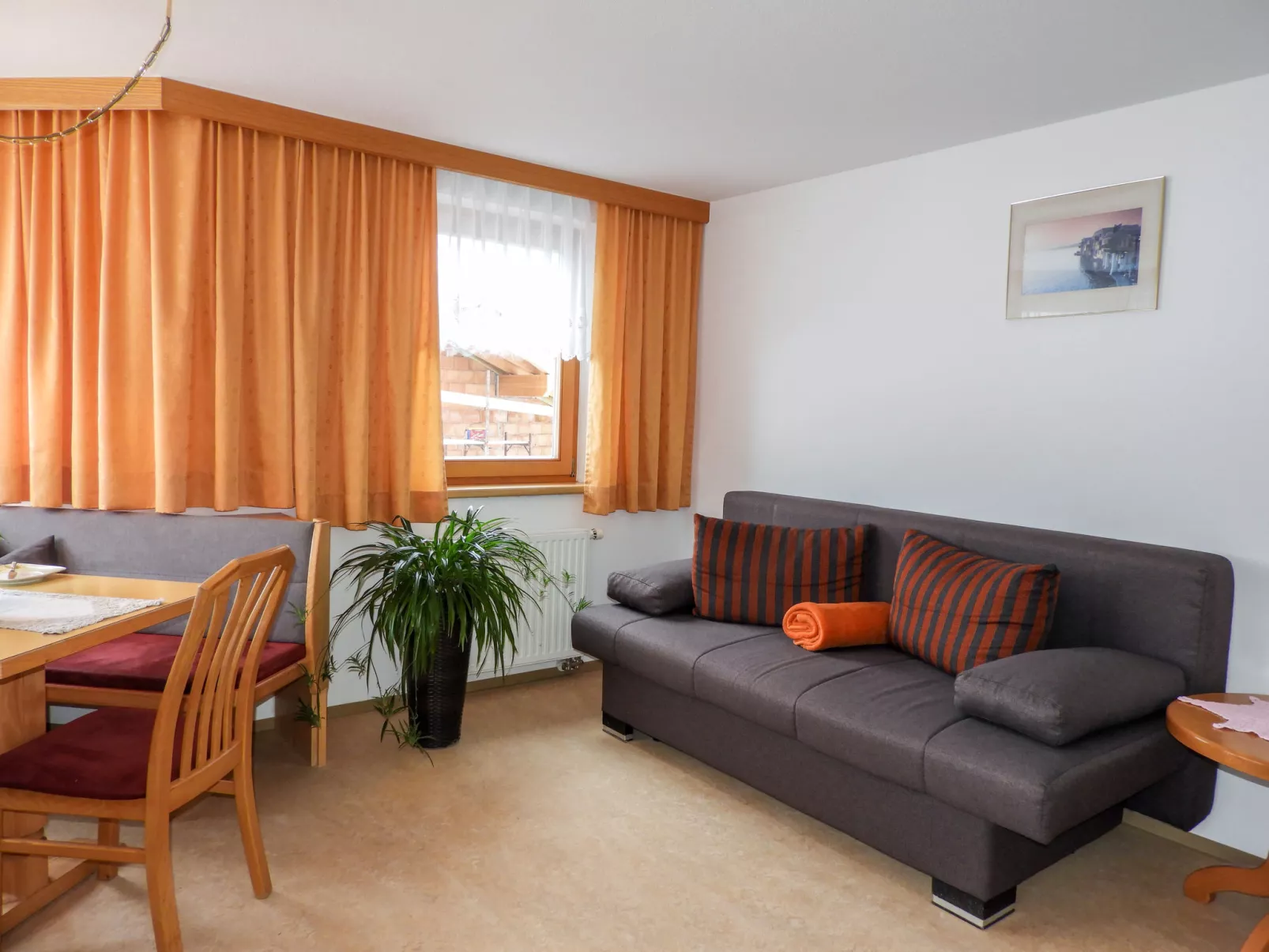 Bergfeld-Inside