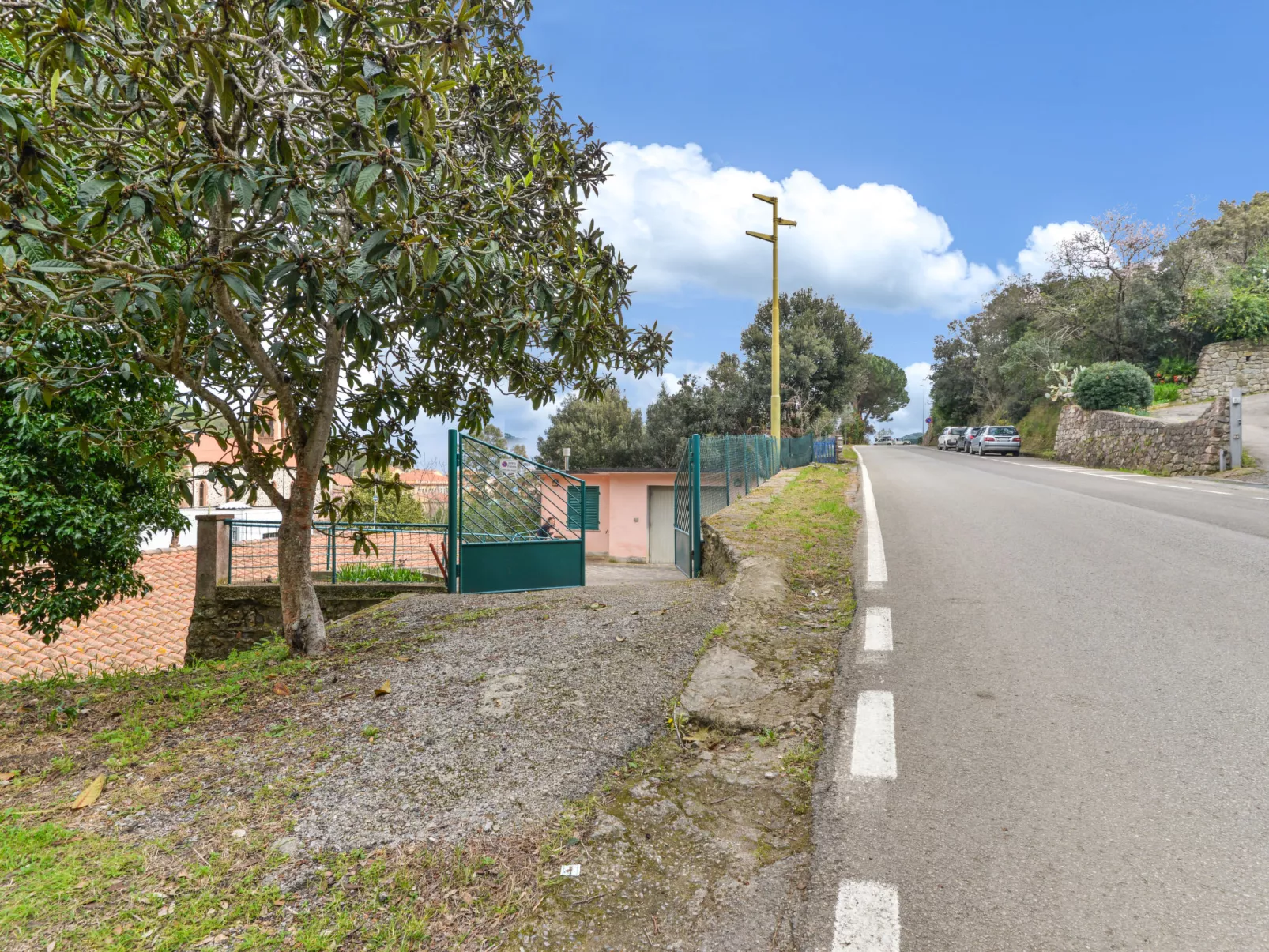 Arrighi-Outside