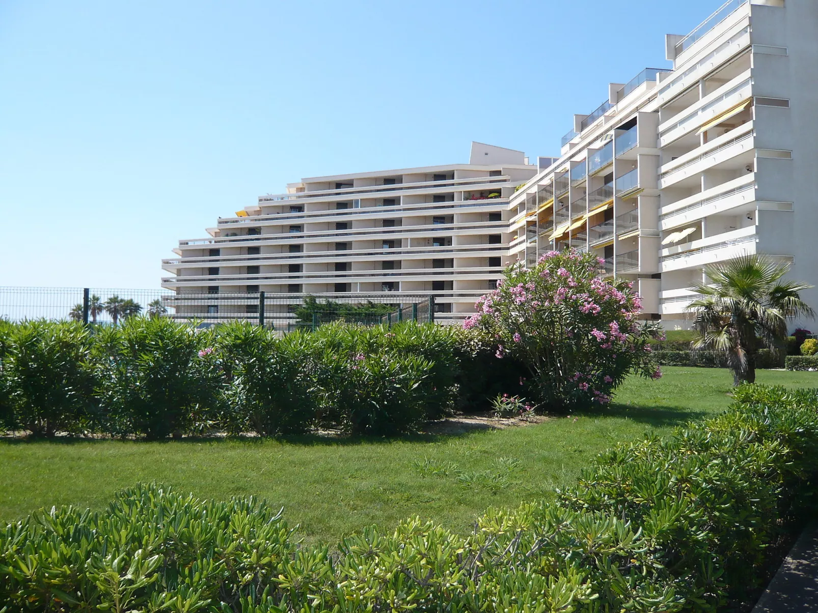 Grand Sud-Outside