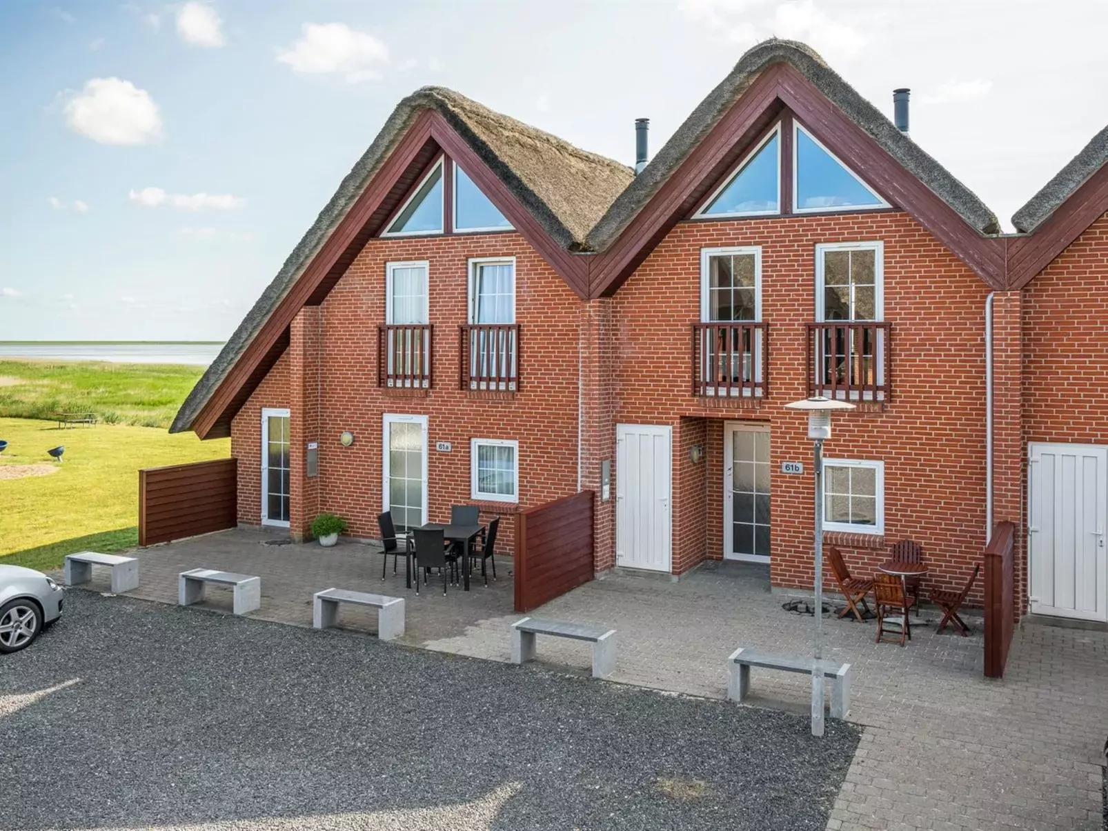 "Henrietta" - 3.5km from the sea-Outside