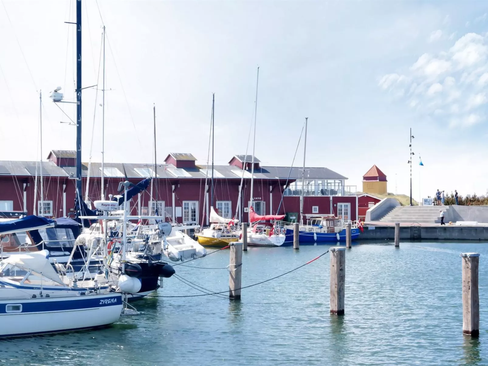 "Heming" - 100m from the sea-Drinnen