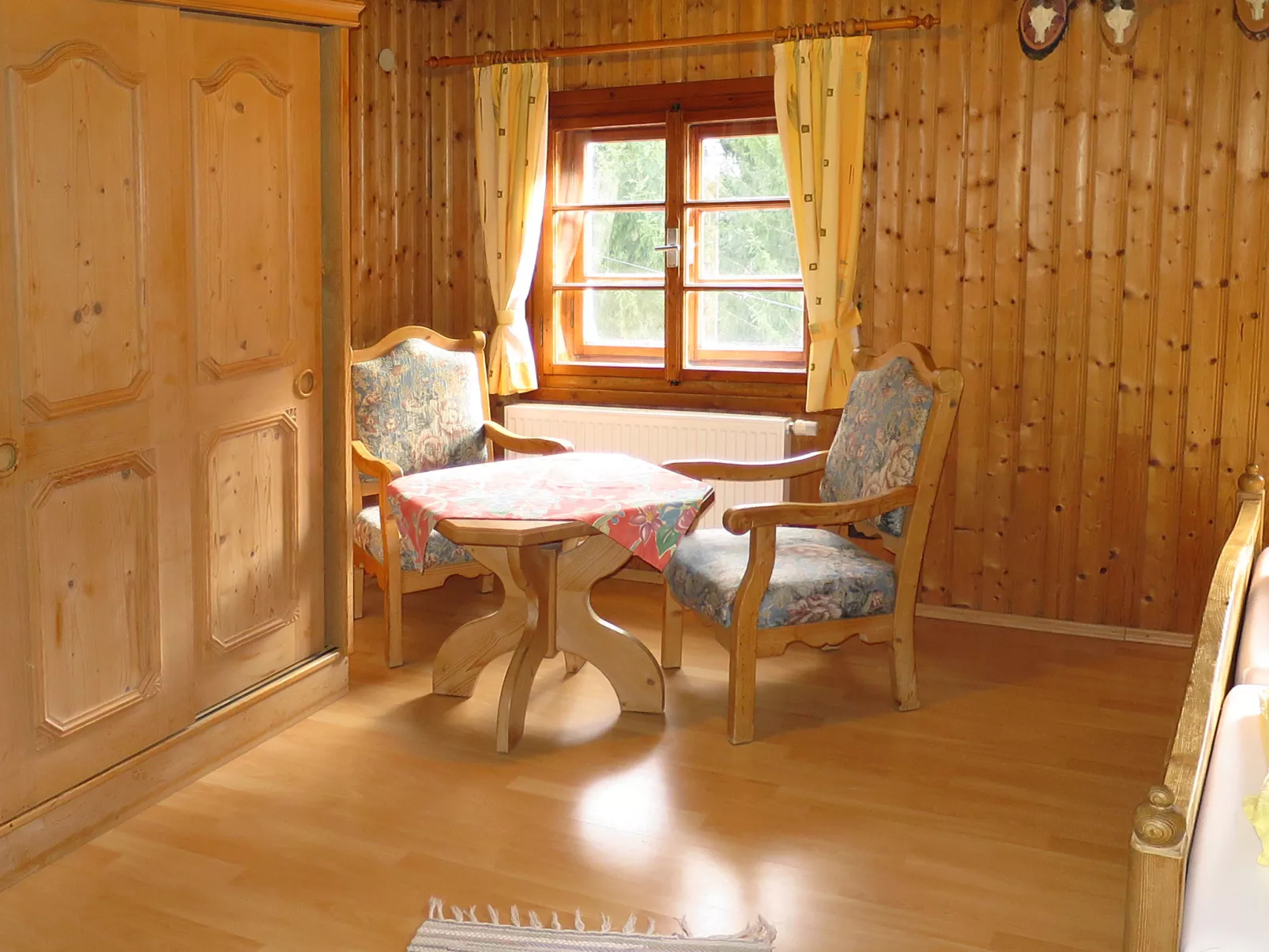 Jagdhaus Strengen-Inside
