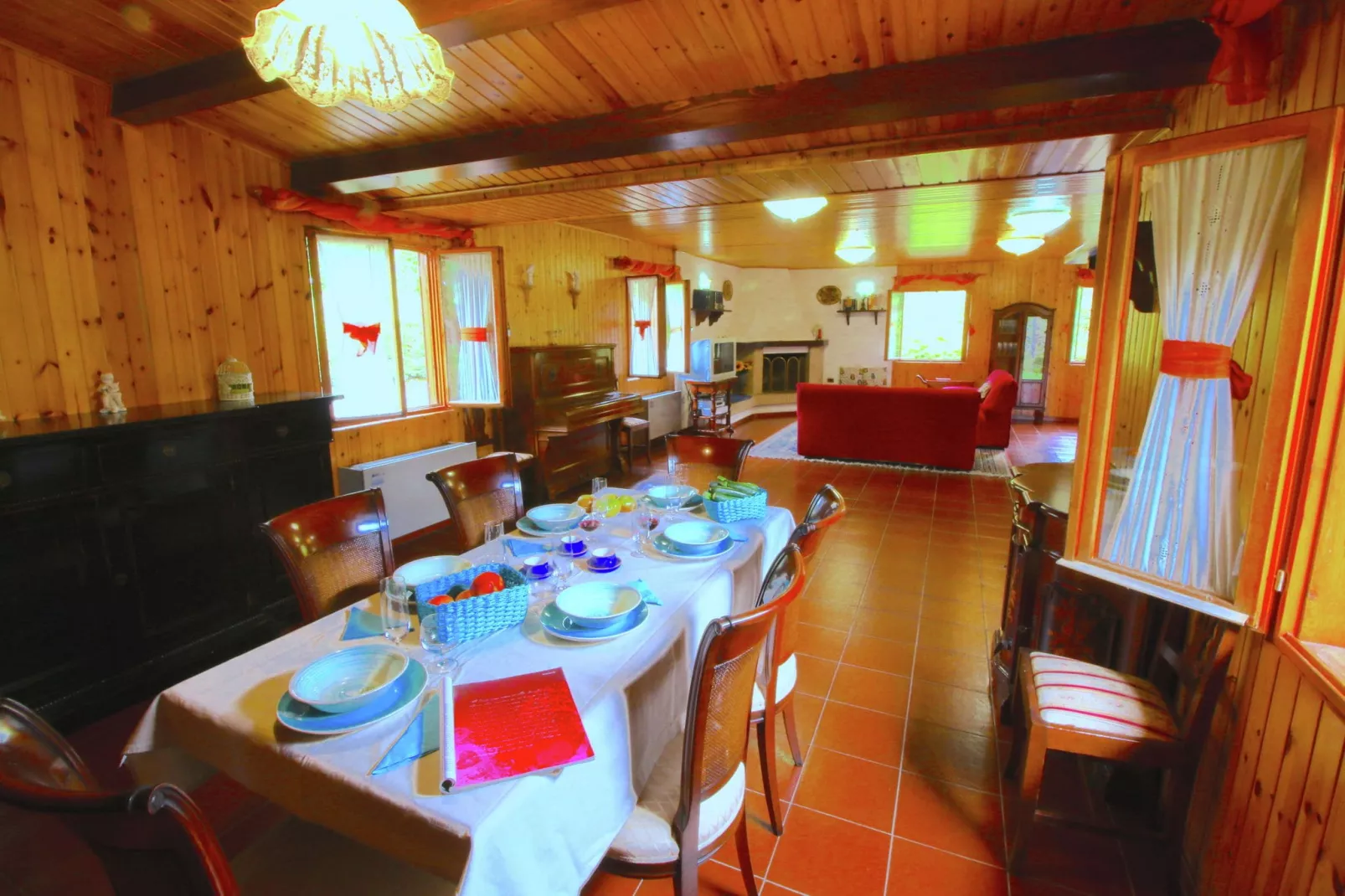 Casa Lauretta-Dining room