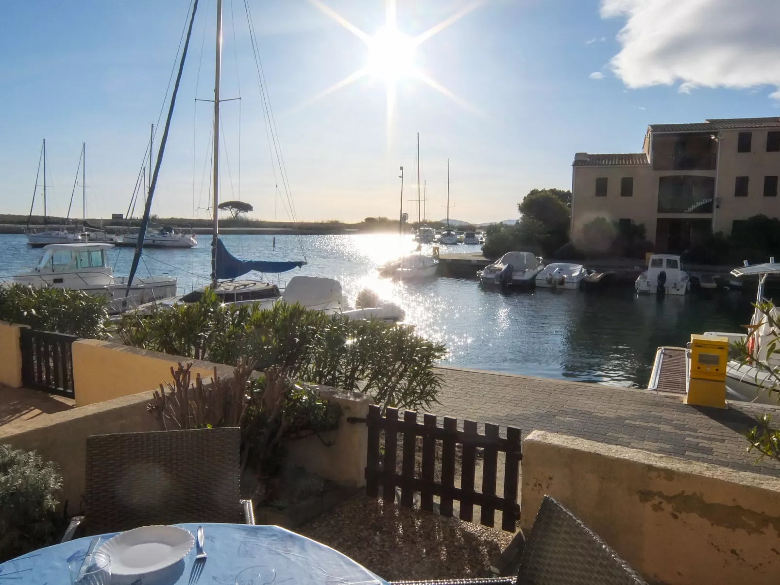 Marina 2-Outside