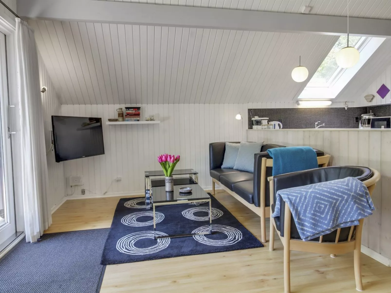 "Asulf" - 31km from the sea-Inside