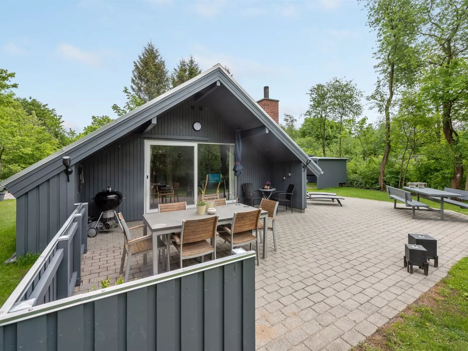 "Asulf" - 31km from the sea-Outside