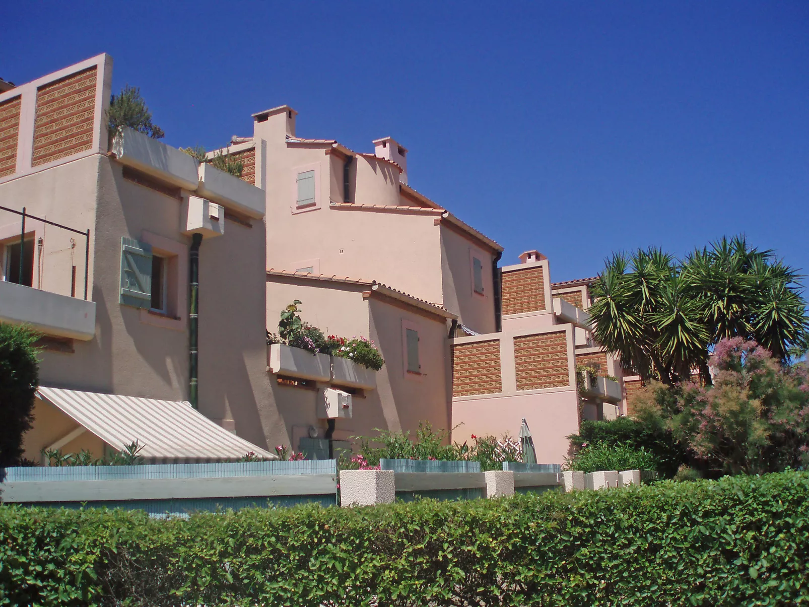 Les Terrasses Fleuries-Outside