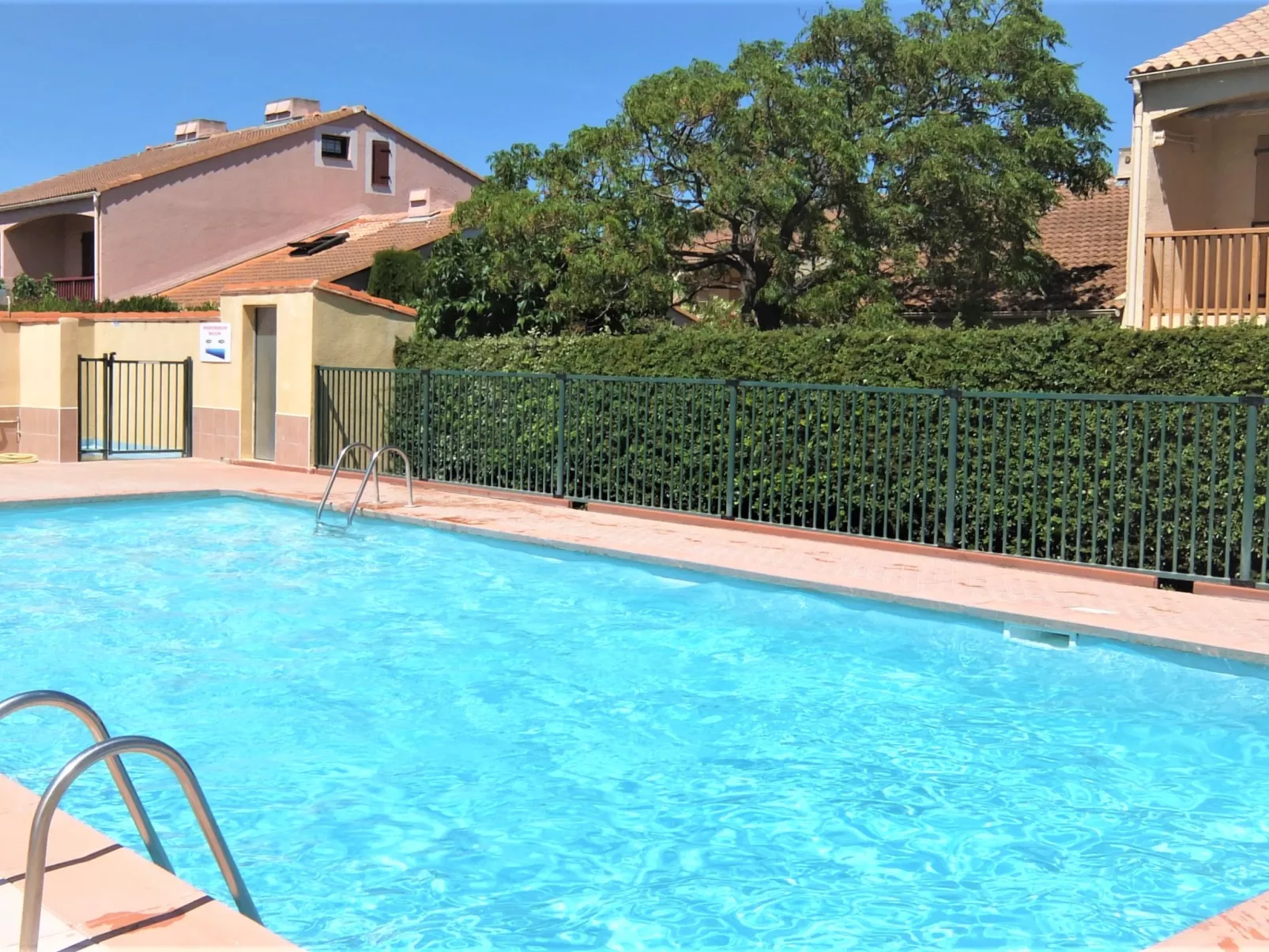 Le Hameau du Rivage-Outside