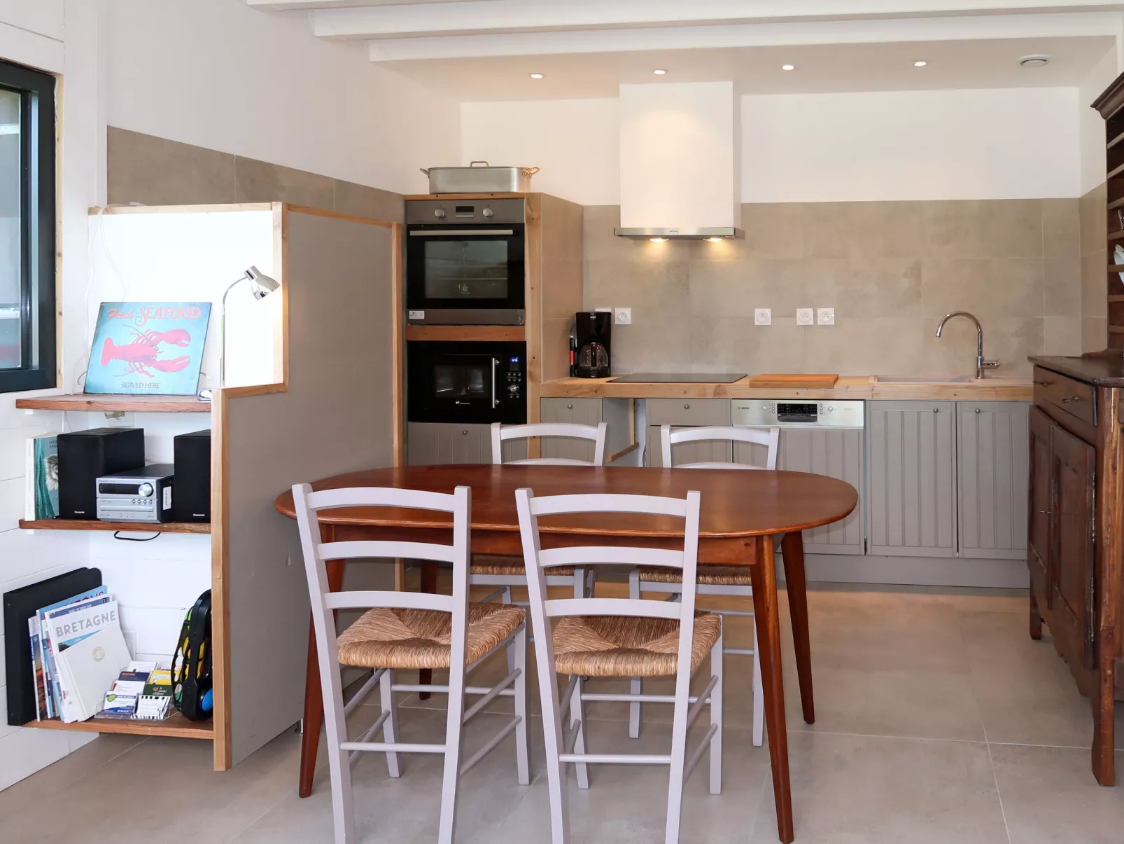 L'Atelier-Inside