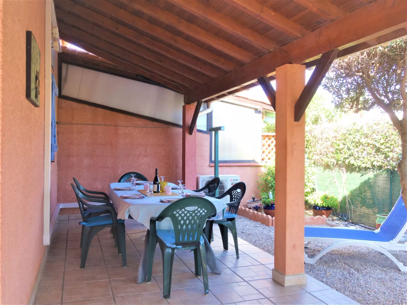 Les Marines du Roussillon-Outside