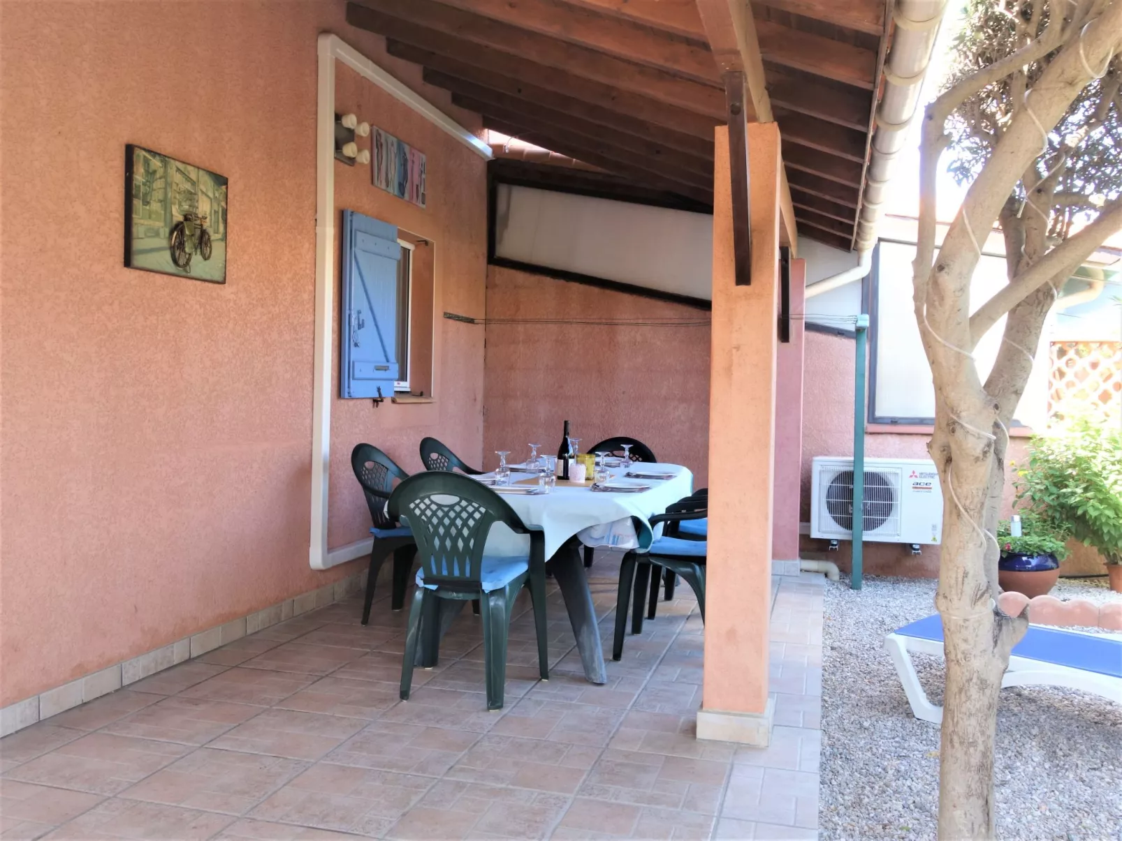 Les Marines du Roussillon-Outside