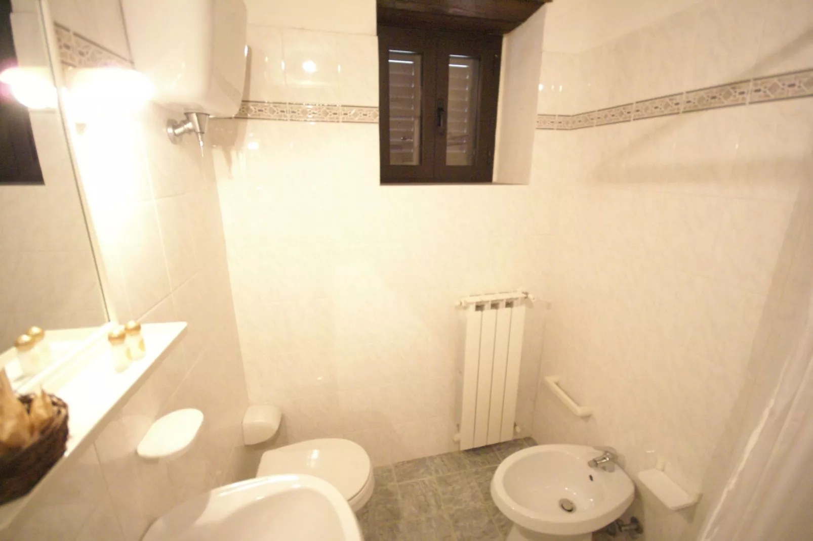 Vaschi Tre Bilo Quattro-Bathroom