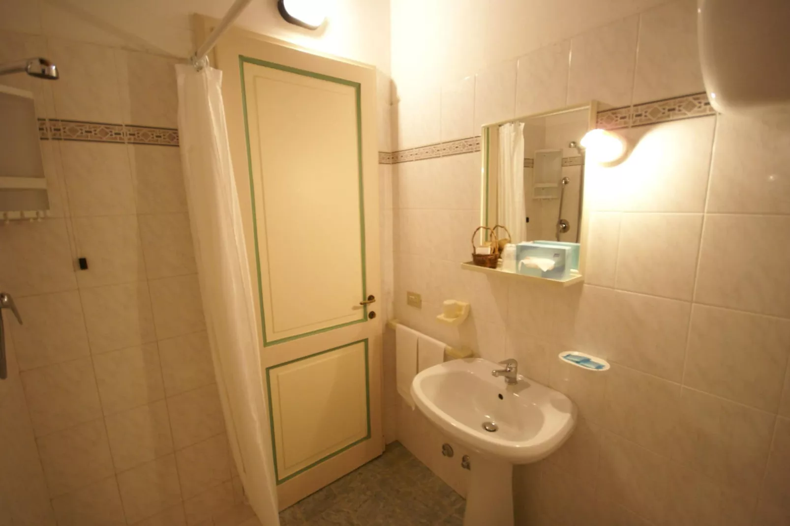 Vaschi Tre Bilo Quattro-Bathroom