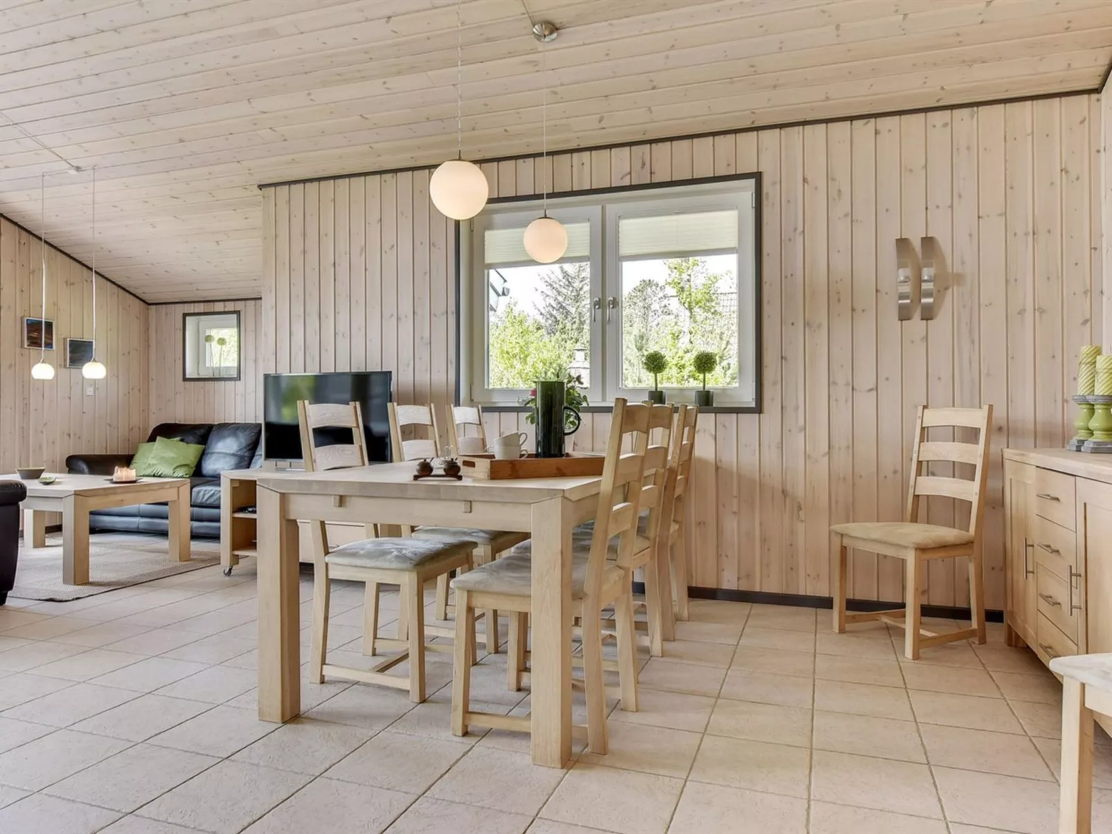 "Gylla" - 12km from the sea-Inside
