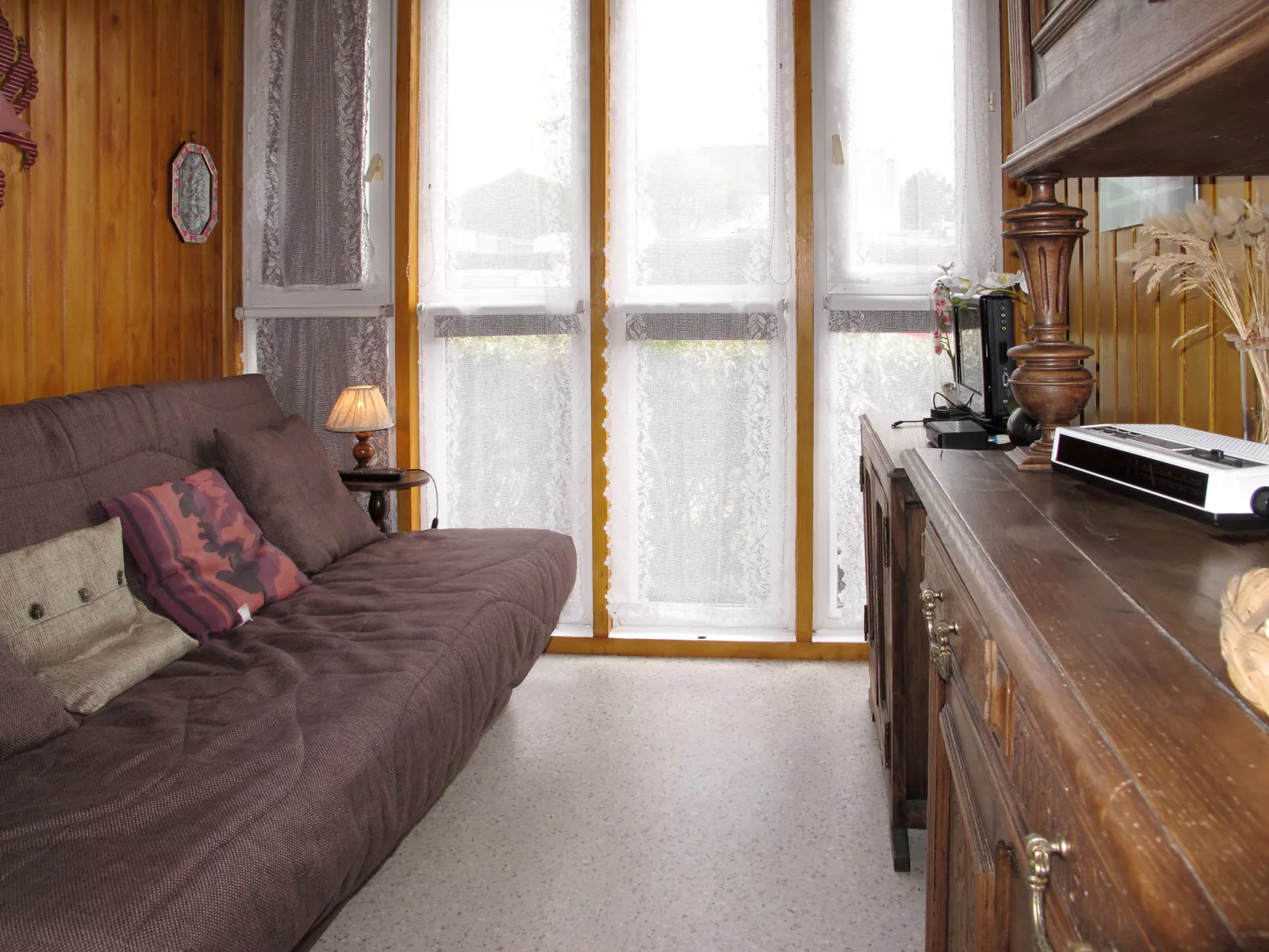 Petit Chalet à la Plage-Inside