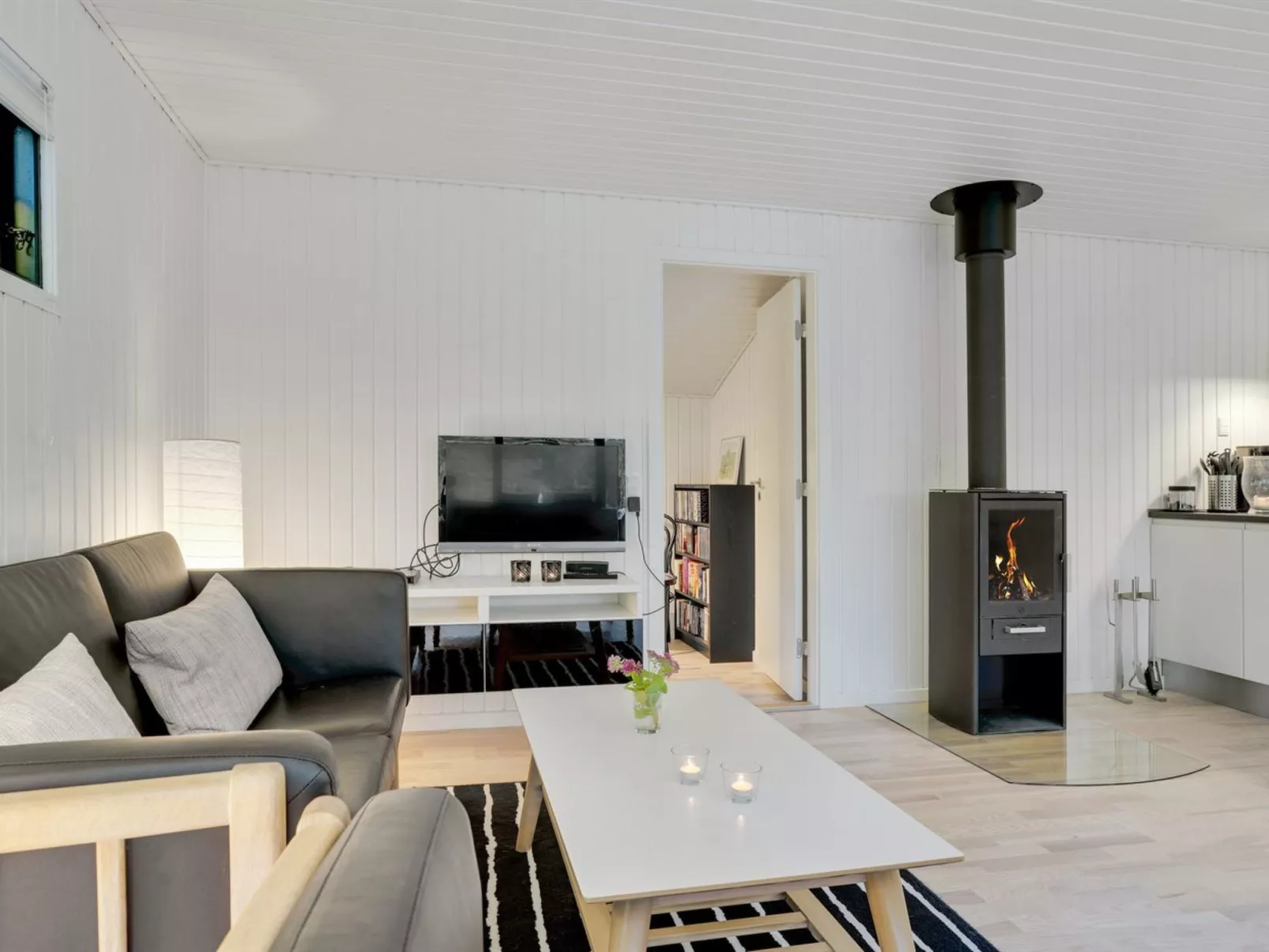 "Siona" - 300m from the sea-Inside