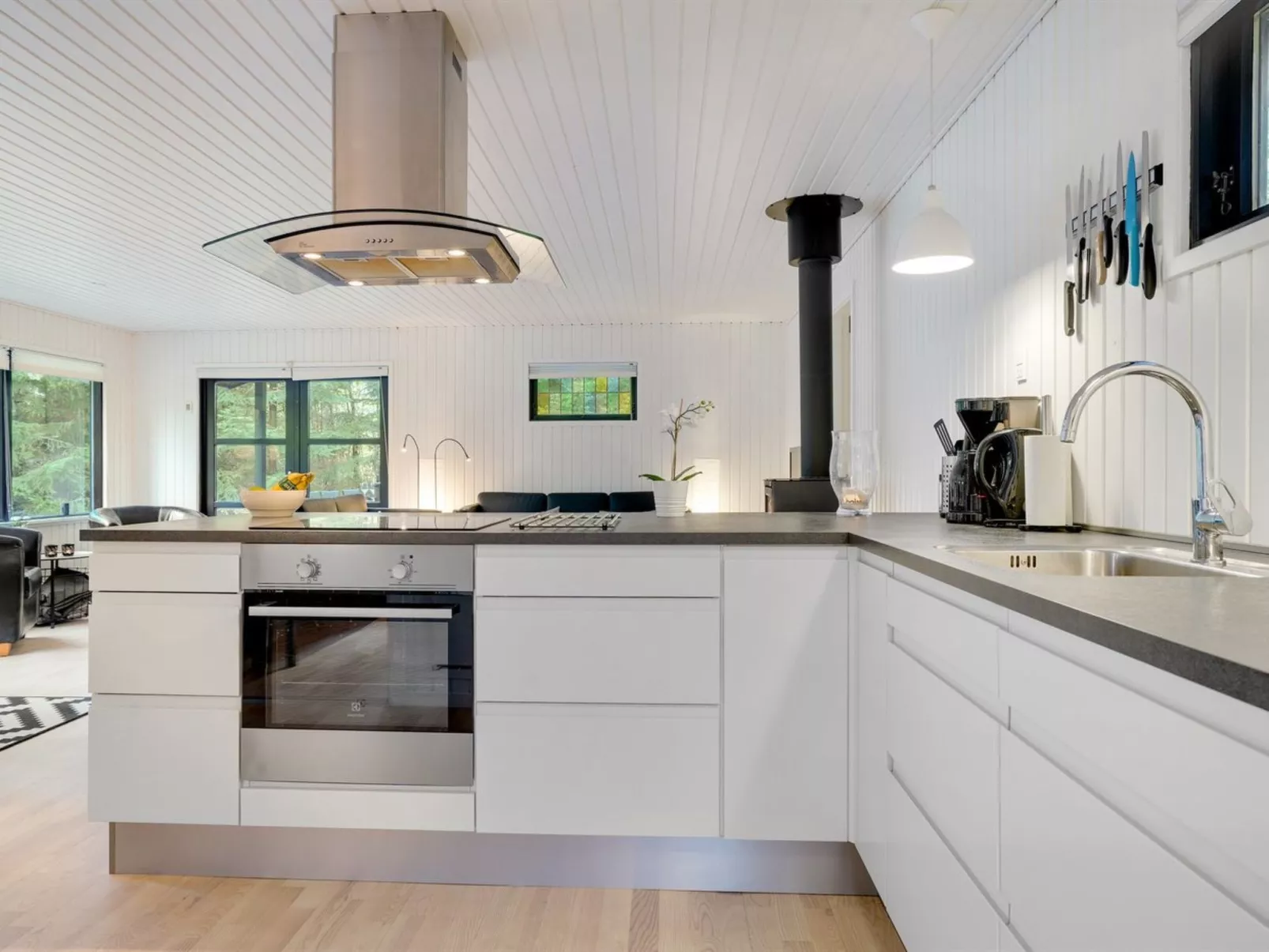"Siona" - 300m from the sea-Inside