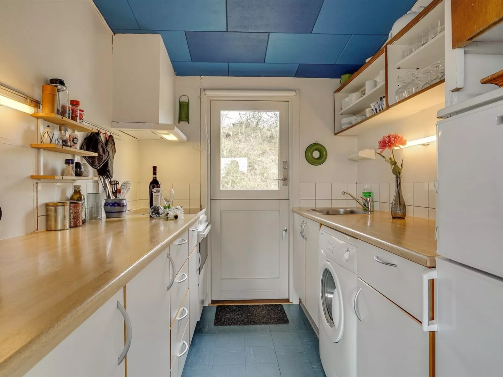 "Taimi" - 200m from the sea-Inside